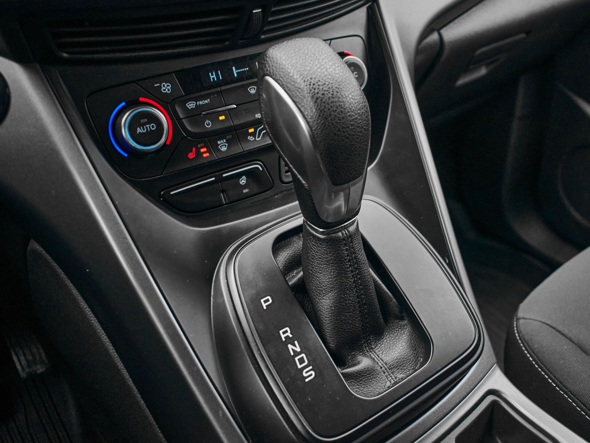 Купить Ford Kuga 2.5 AT (150 л.с.), 2018 в Екатеренбурге