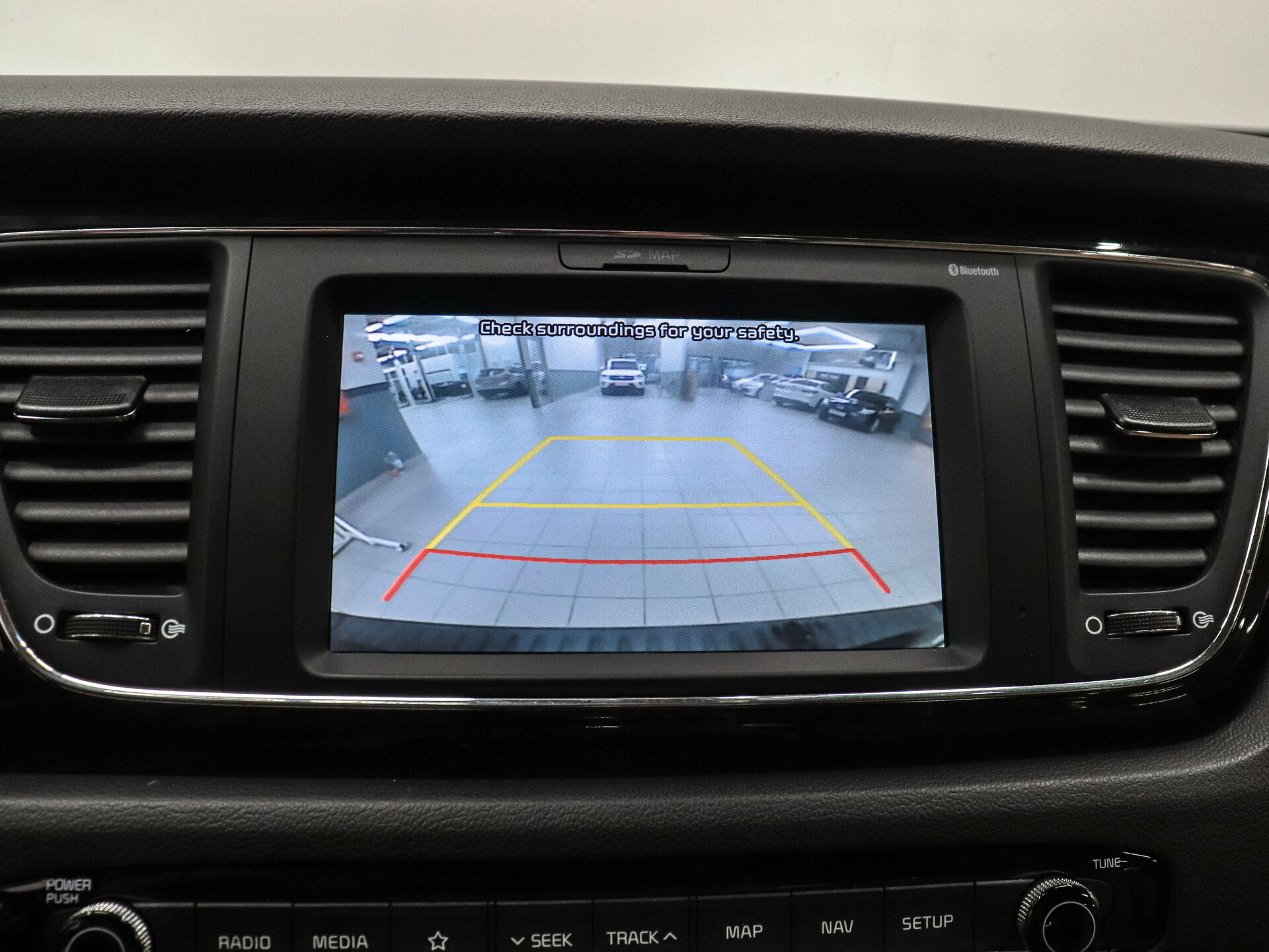 Kia Carnival 2019 18