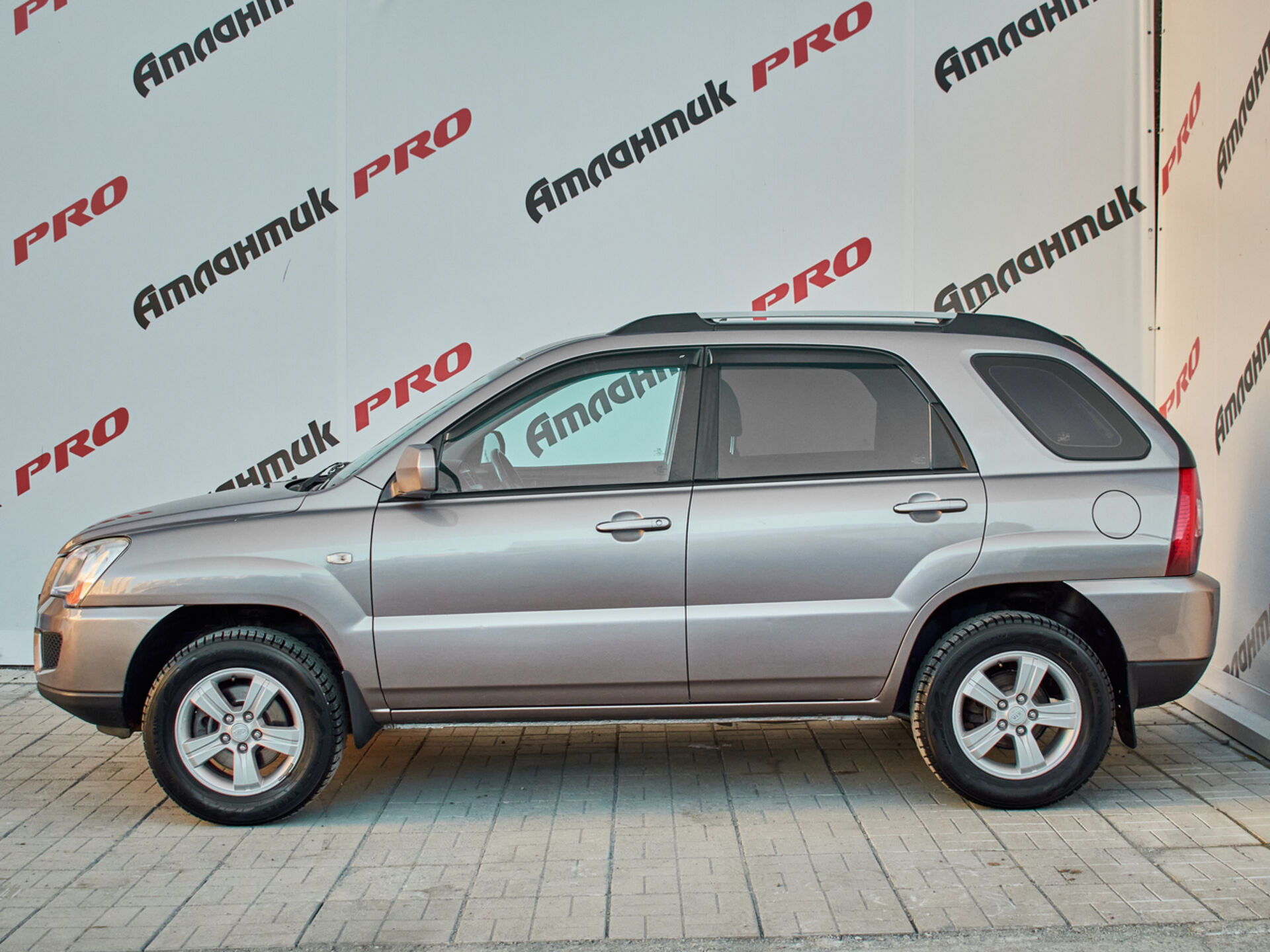 Купить Kia Sportage 2.0 MT (141 л.с.), 2009 в Екатеренбурге