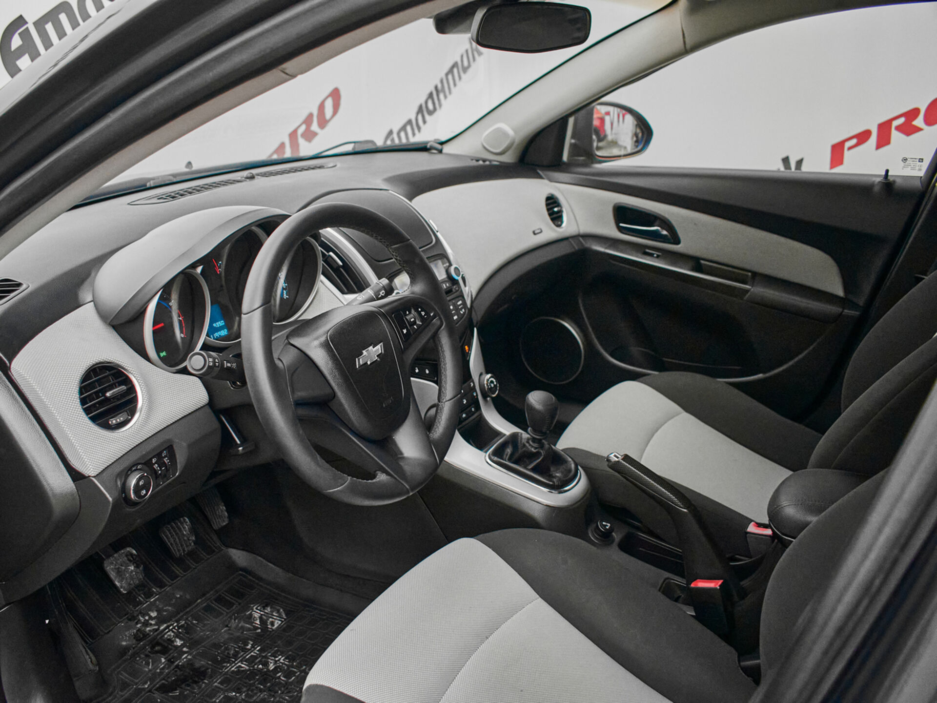 Купить Chevrolet Cruze 1.6 MT (109 л.с.), 2013 в Екатеренбурге