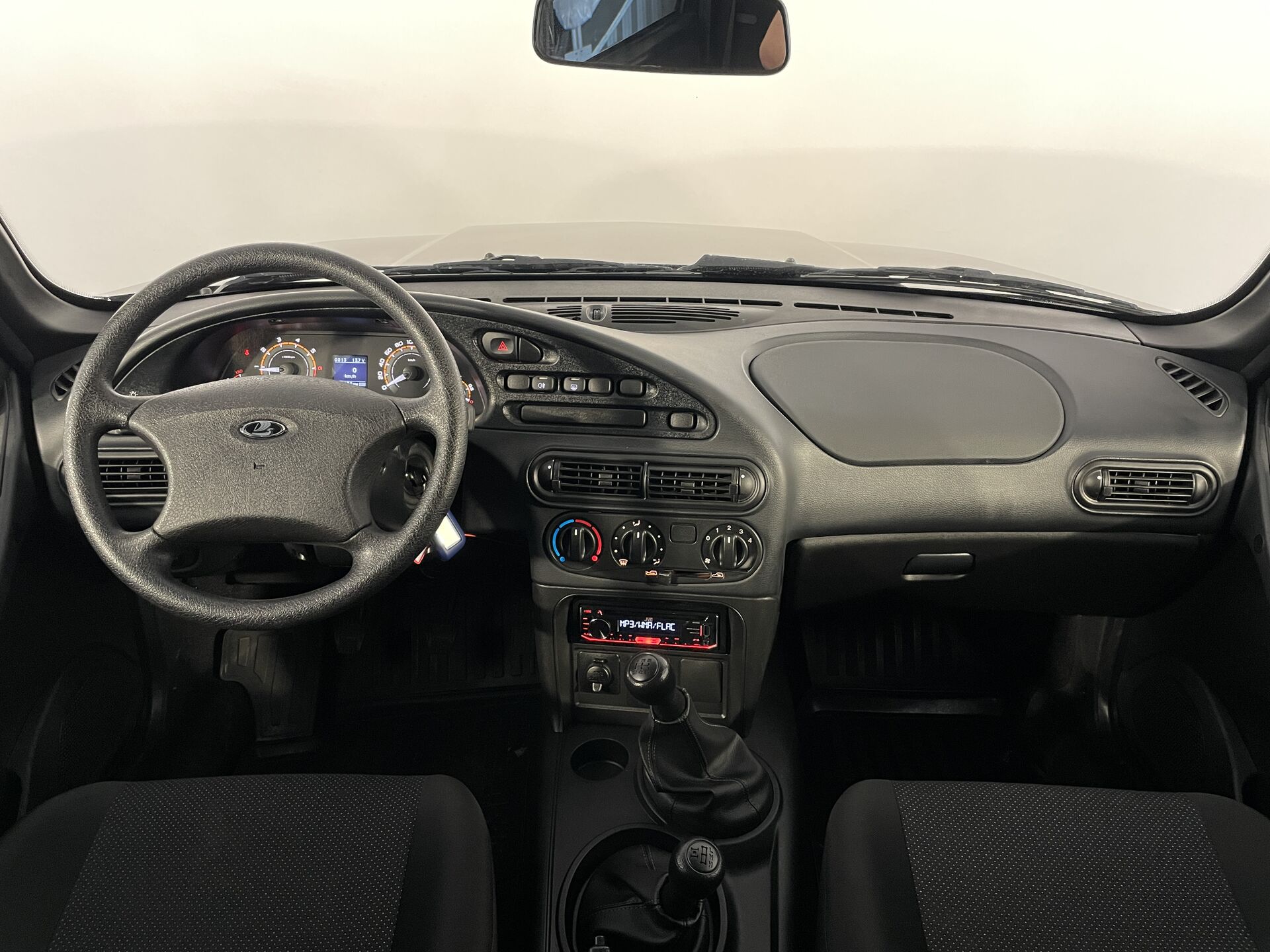 Lada Niva Travel Classic'24 (2023-2024) 2023 г.в., 14 668 км.