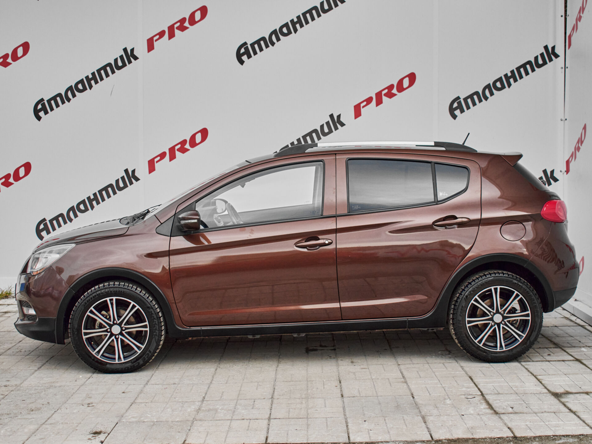 Купить Lifan X50 1.5 CVT (103 л.с.), 2016 в Екатеренбурге