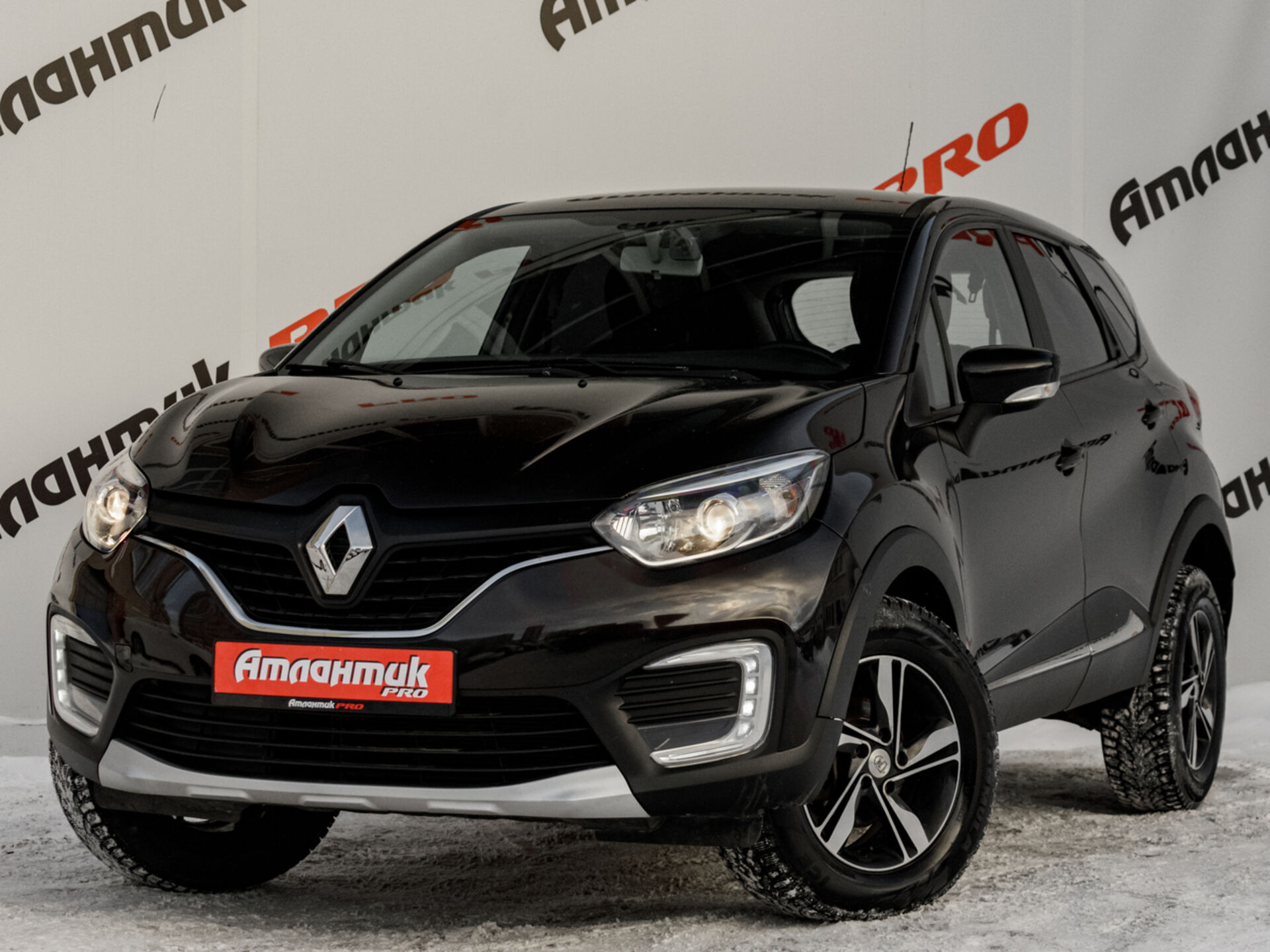 Купить Renault Kaptur 1.6 CVT (114 л.с.), 2019 в Екатеренбурге