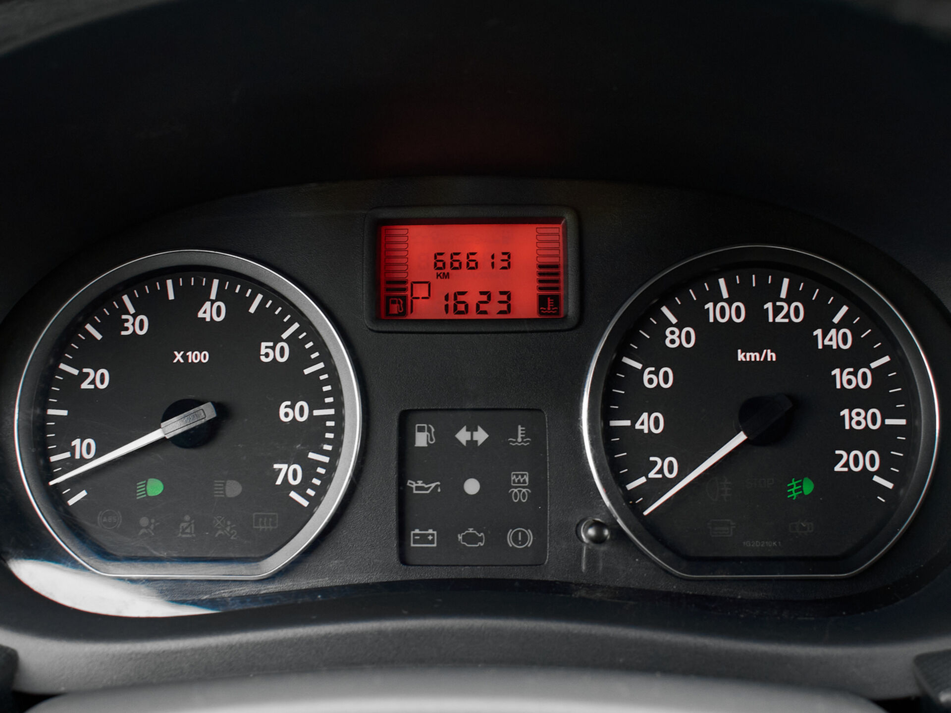 Купить Renault Sandero Stepway 1.6 AT (103 л.с.), 2013 в Екатеренбурге