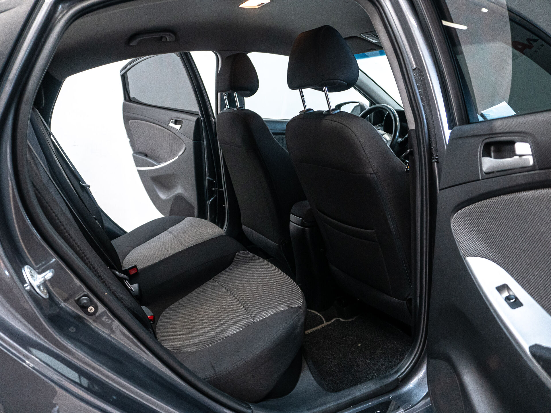 Hyundai Solaris 2014 20