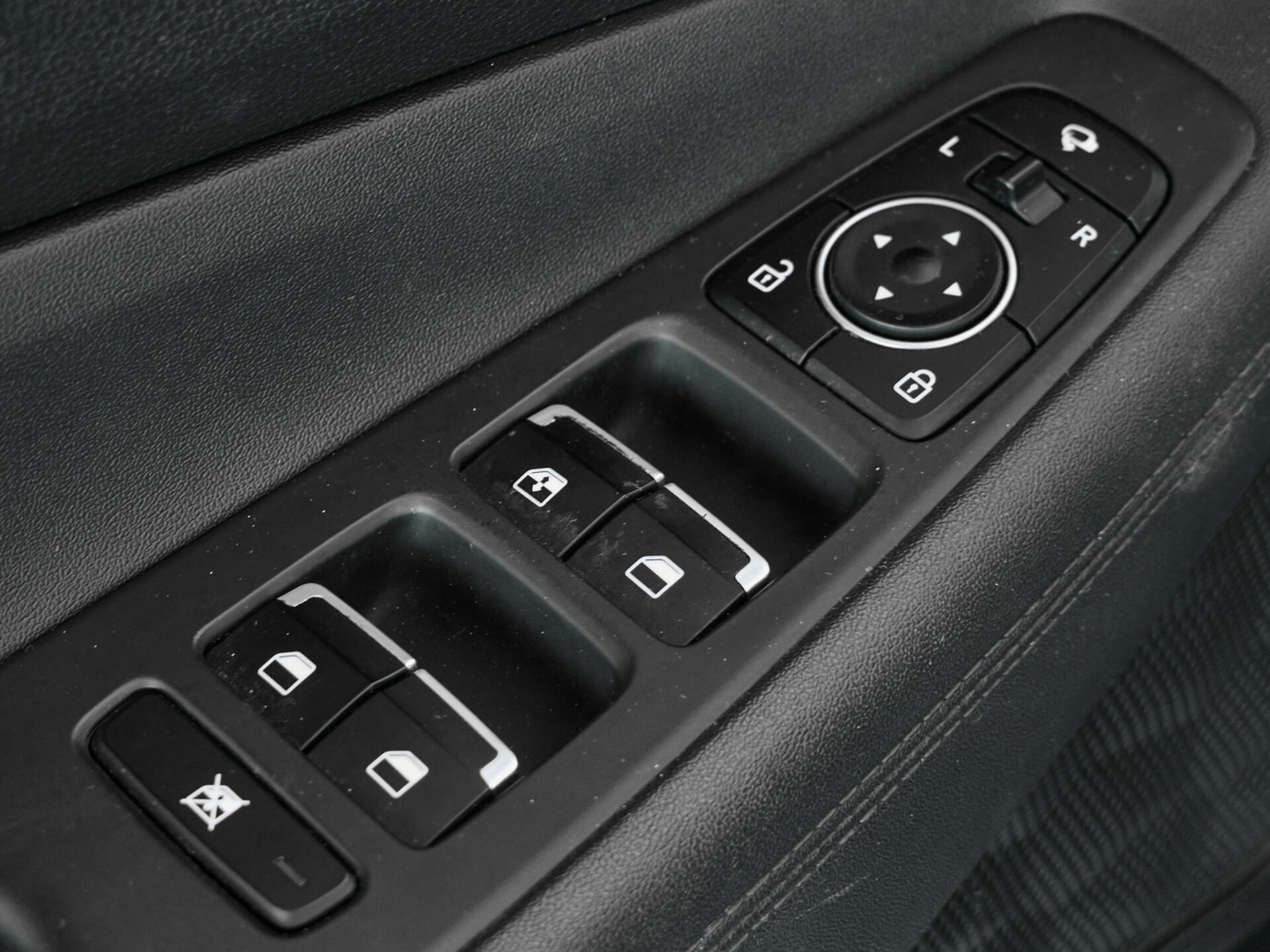 Купить Hyundai Santa Fe 2.0d AT (186 л.с.), 2020 в Екатеренбурге