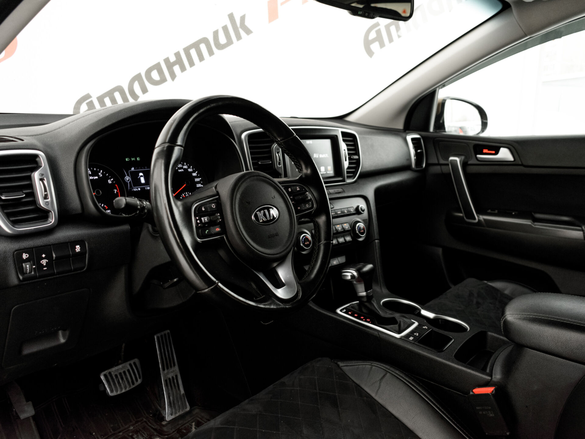 Купить Kia Sportage 2.0 AT (150 л.с.), 2017 в Екатеренбурге