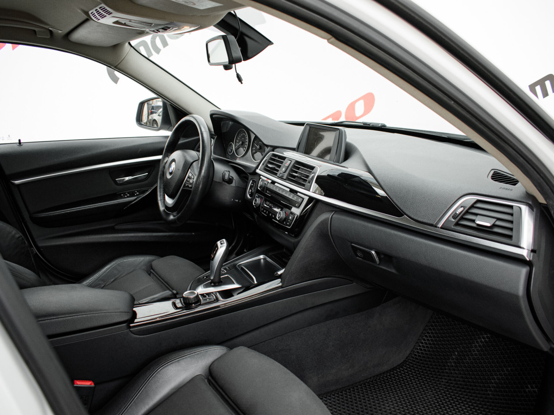 Купить BMW 3 серии 320d xDrive 2.0d AT (190 л.с.) 4WD, 2016 в Екатеренбурге