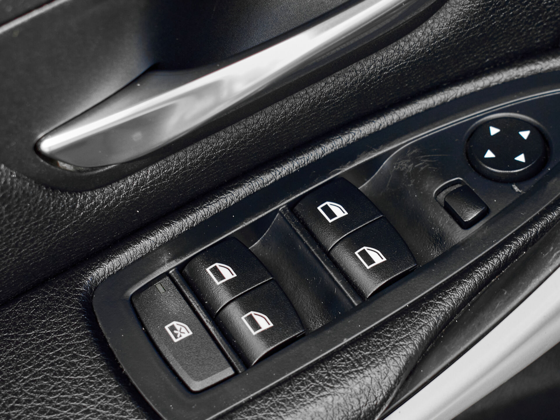 Купить BMW 3 серии 316i 1.6 AT (136 л.с.), 2014 в Екатеренбурге