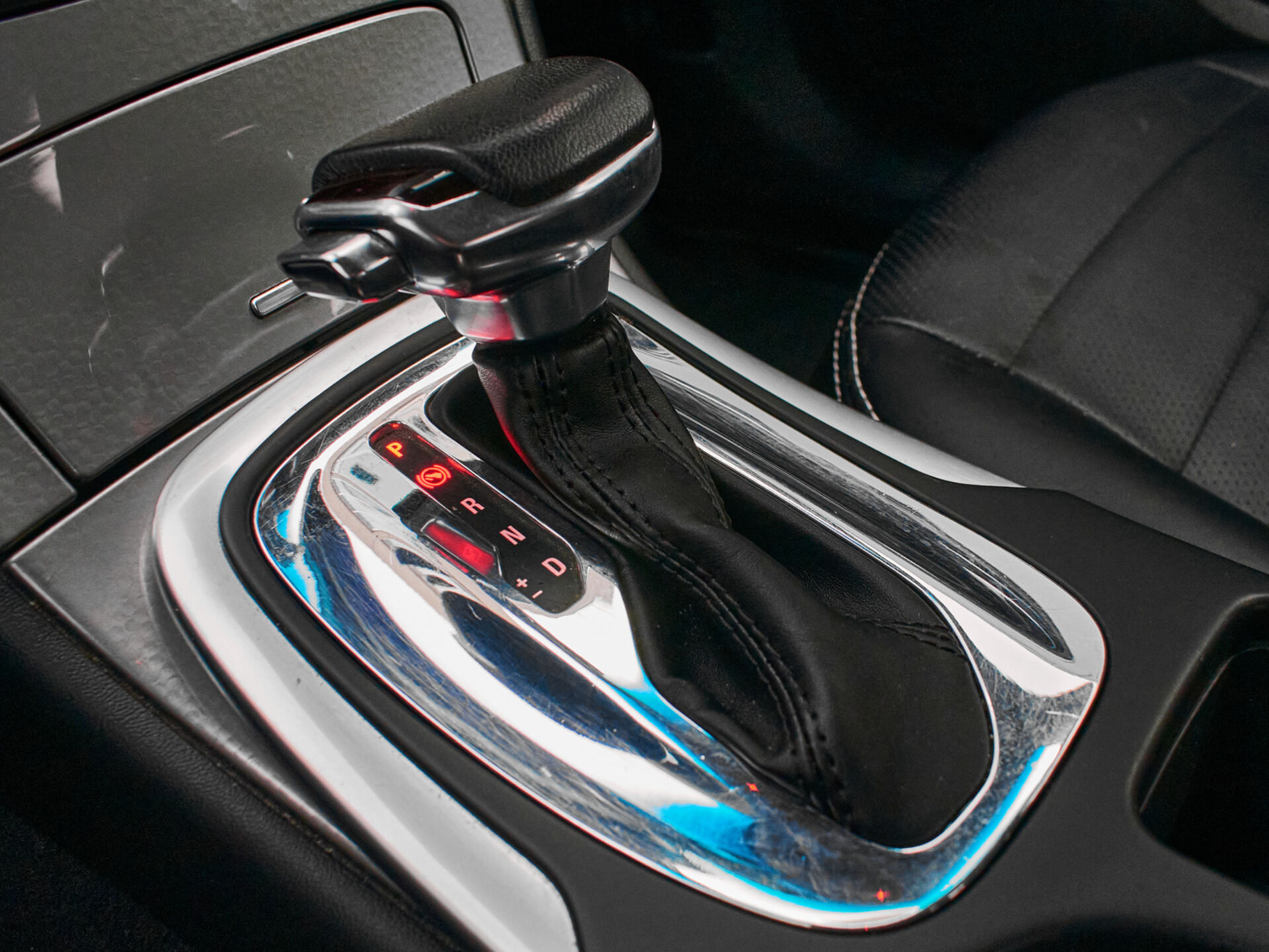 Купить Opel Insignia 1.6 AT (170 л.с.), 2014 в Екатеренбурге