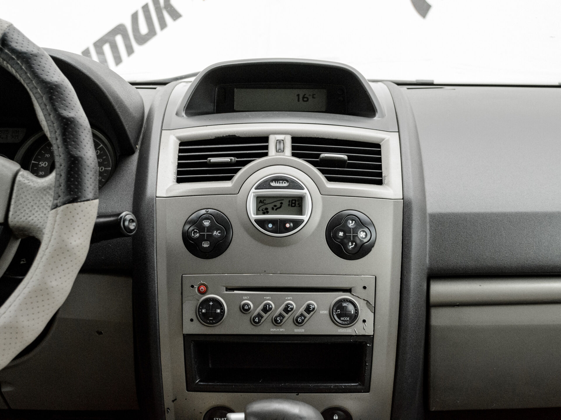 Купить Renault Megane 2.0 AT (136 л.с.), 2007 в Екатеренбурге