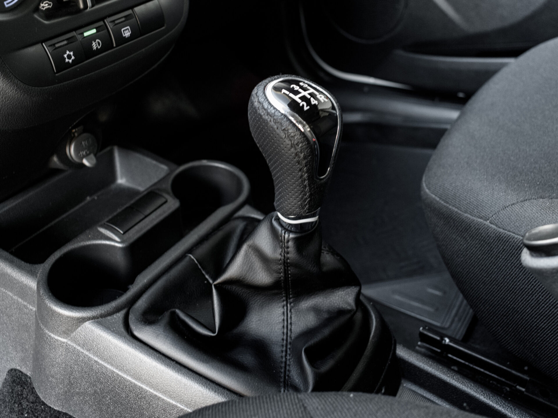 Купить Lada (ВАЗ) Granta 1.6 MT (90 л.с.), 2022 в Екатеренбурге