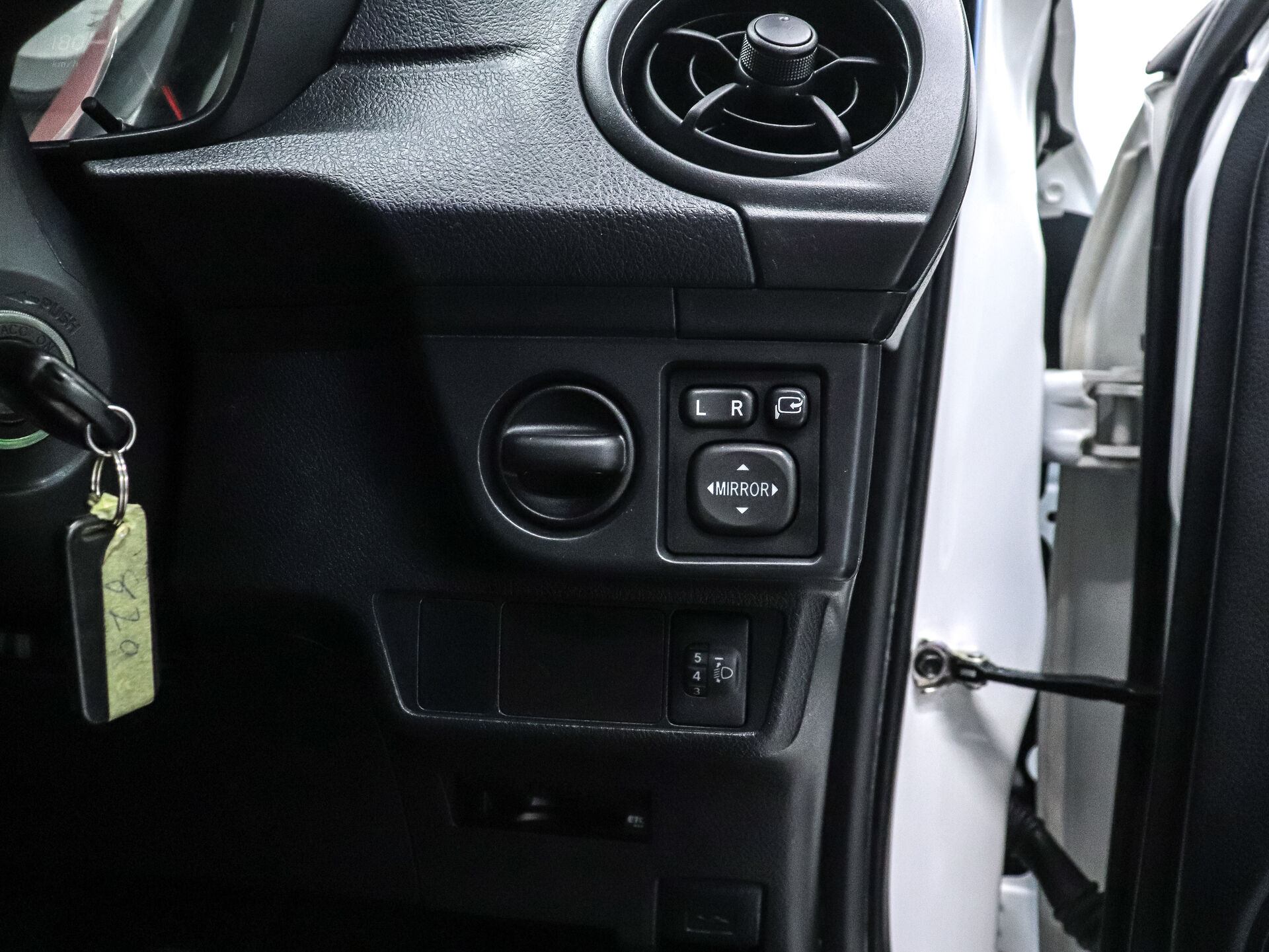 Toyota Corolla 2016 9