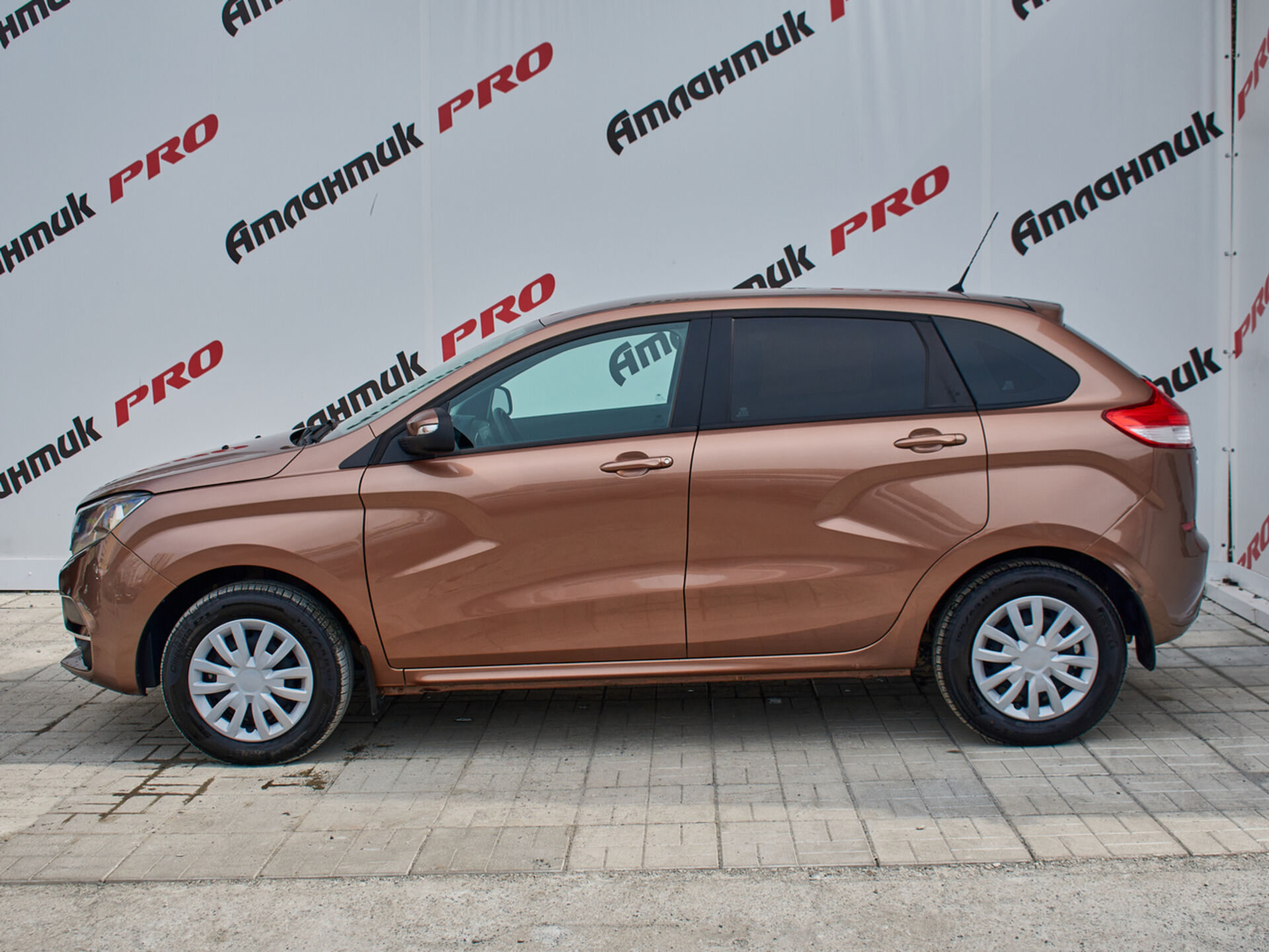 Купить Lada (ВАЗ) XRAY 1.8 AMT (122 л.с.), 2019 в Екатеренбурге