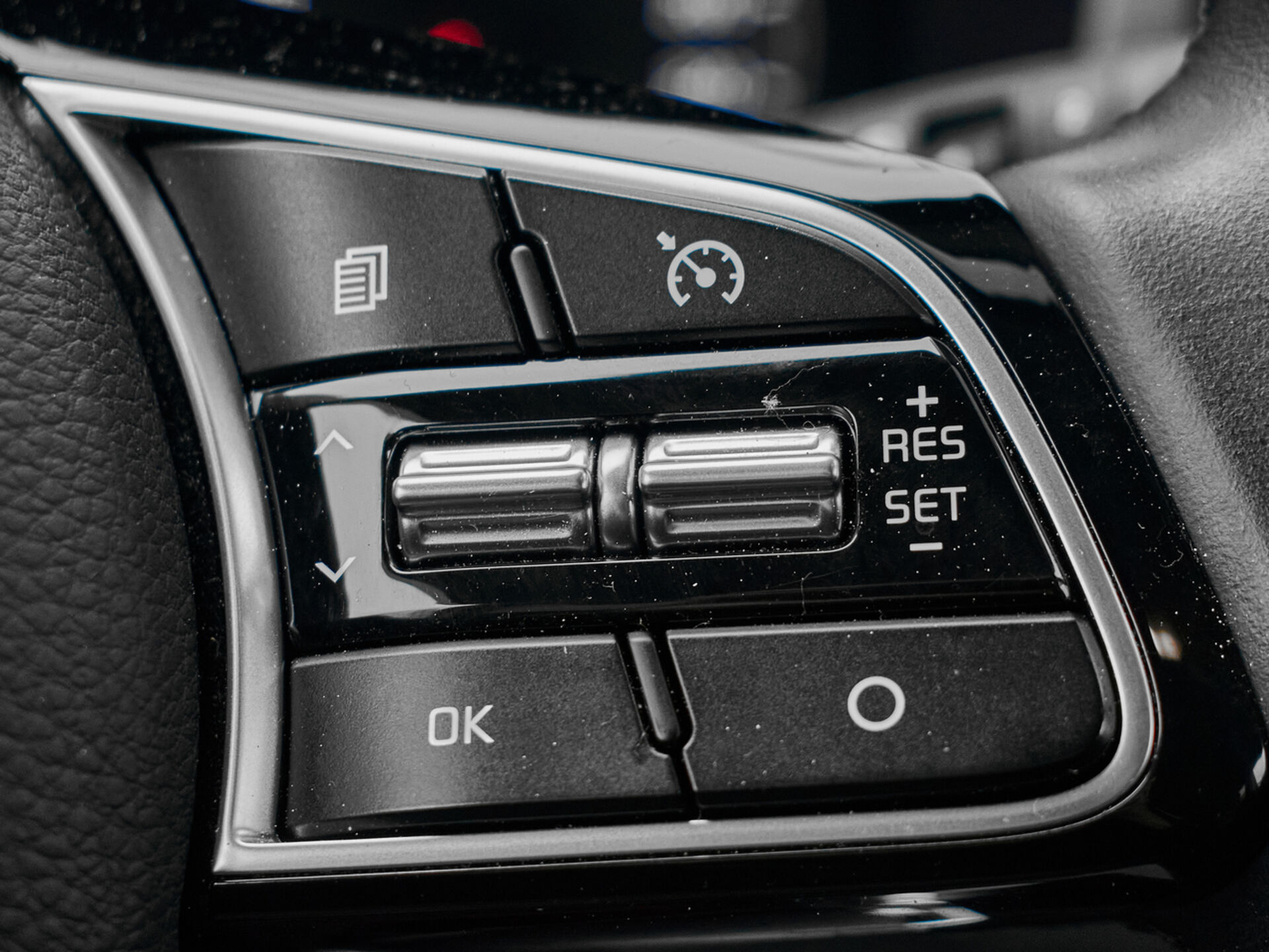 Купить Kia Seltos 1.6 AT (123 л.с.), 2020 в Екатеренбурге