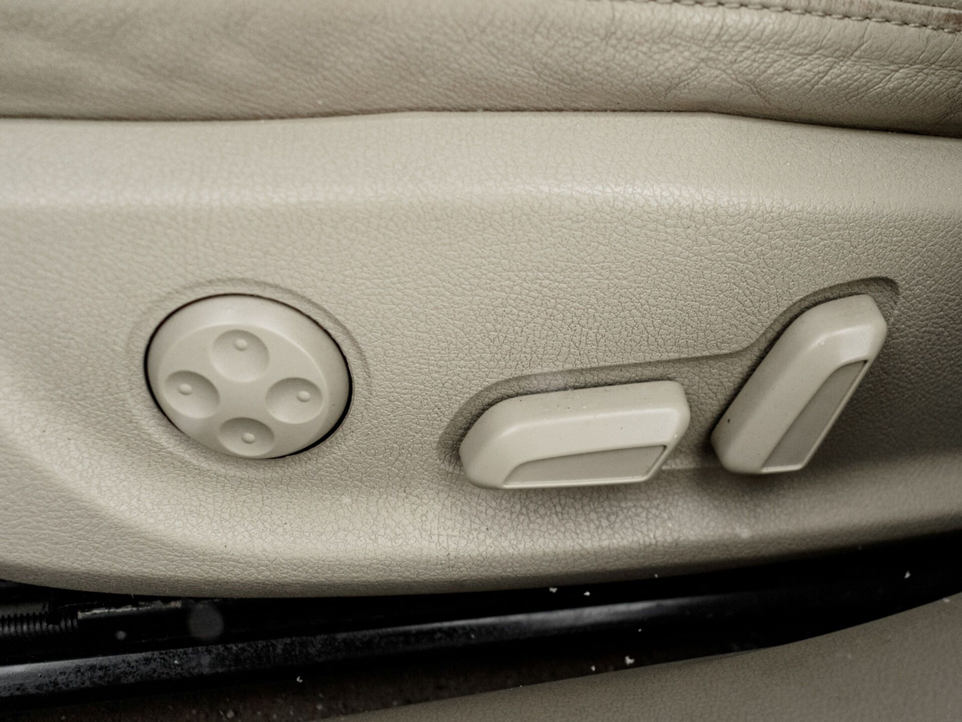 Купить Audi A5 2.0 CVT (180 л.с.), 2010 в Екатеренбурге