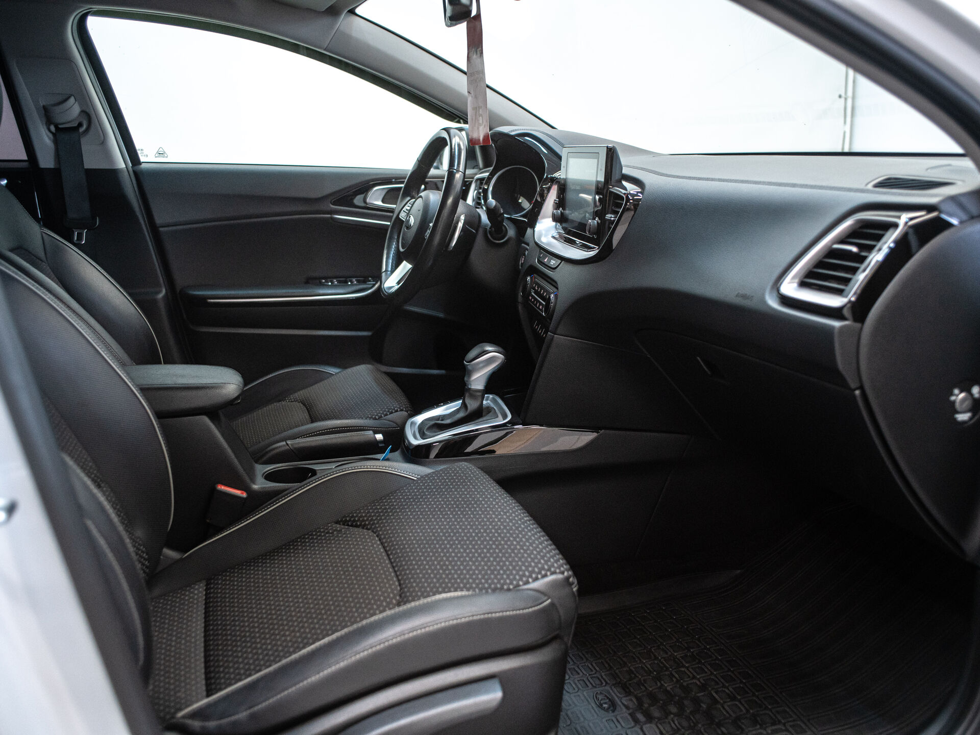 Kia Ceed 2021 19