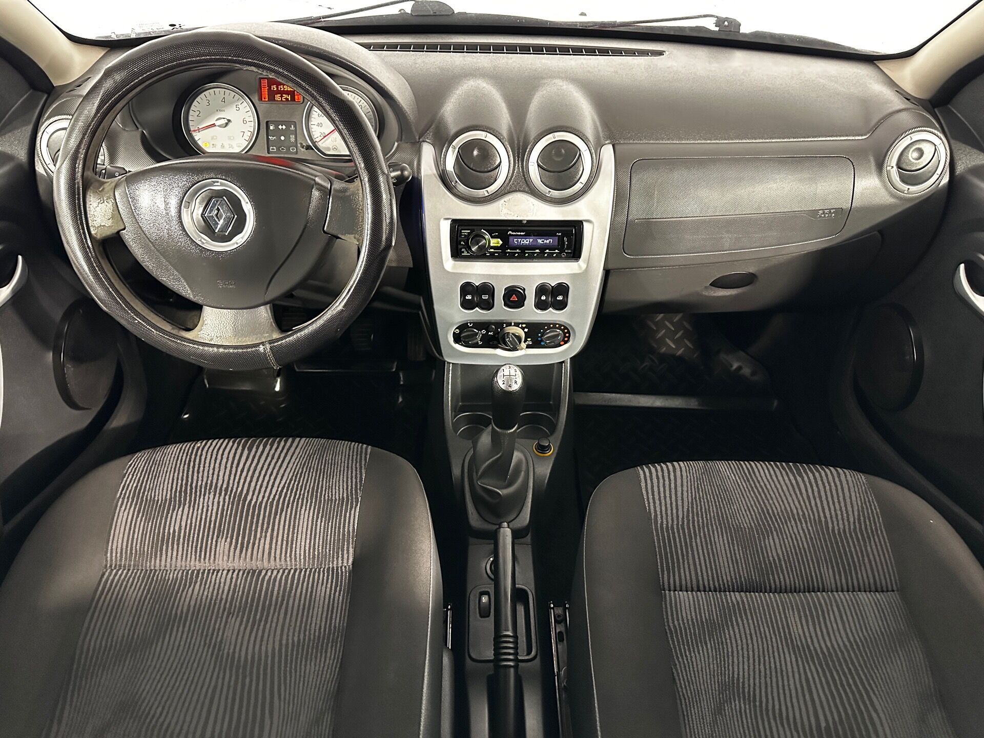 Renault Sandero Expression 2011 г.в., 151 596 км.