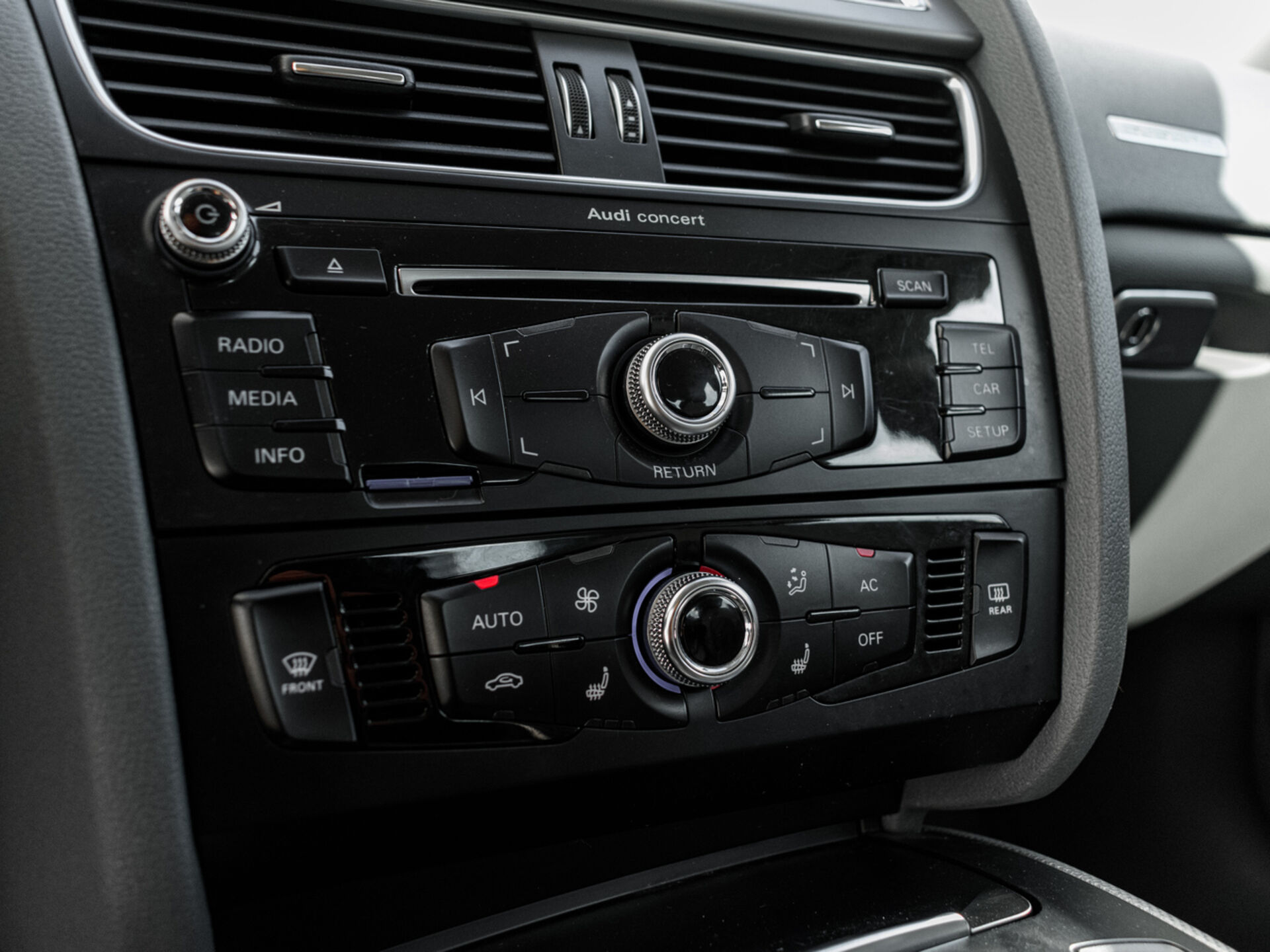 Купить Audi A5 2.0 AMT (225 л.с.) 4WD, 2013 в Екатеренбурге