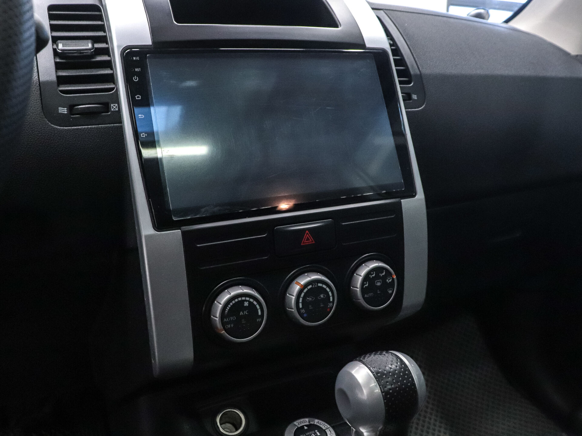 Nissan X-Trail 2010 15