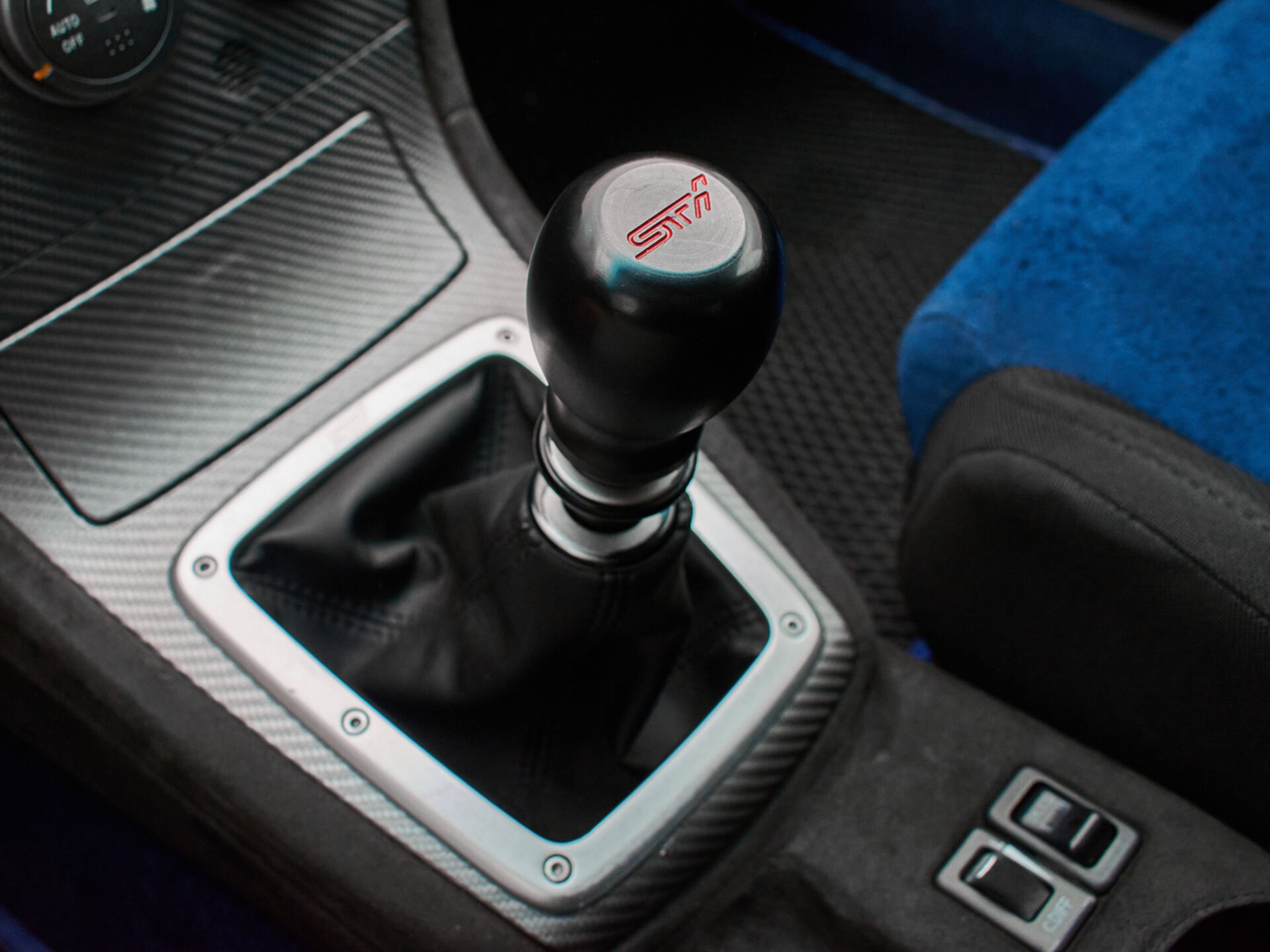Купить Subaru Impreza WRX STi 2.0 MT (280 л.с.) 4WD, 2004 в Екатеренбурге