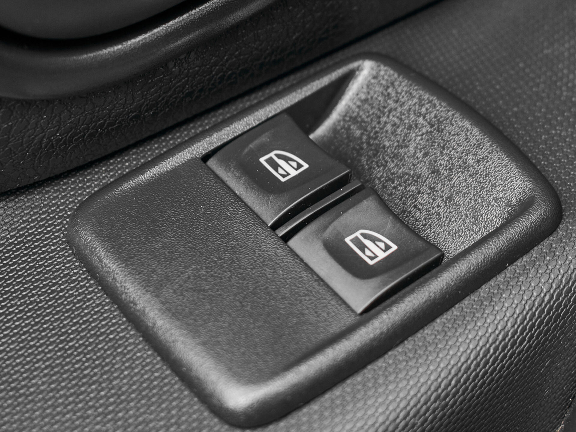 Купить Renault Sandero Stepway 1.6 MT (113 л.с.), 2018 в Екатеренбурге