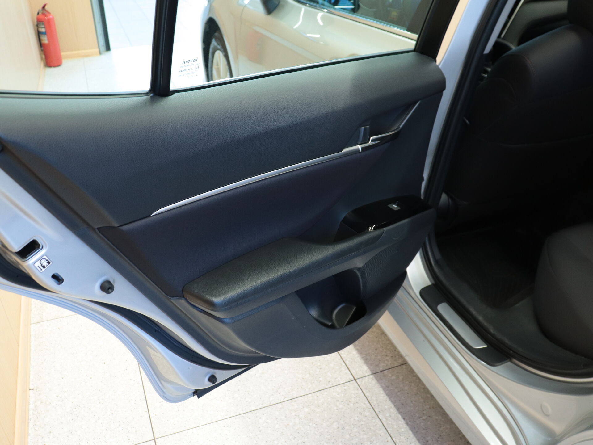 Toyota Camry 2019 16