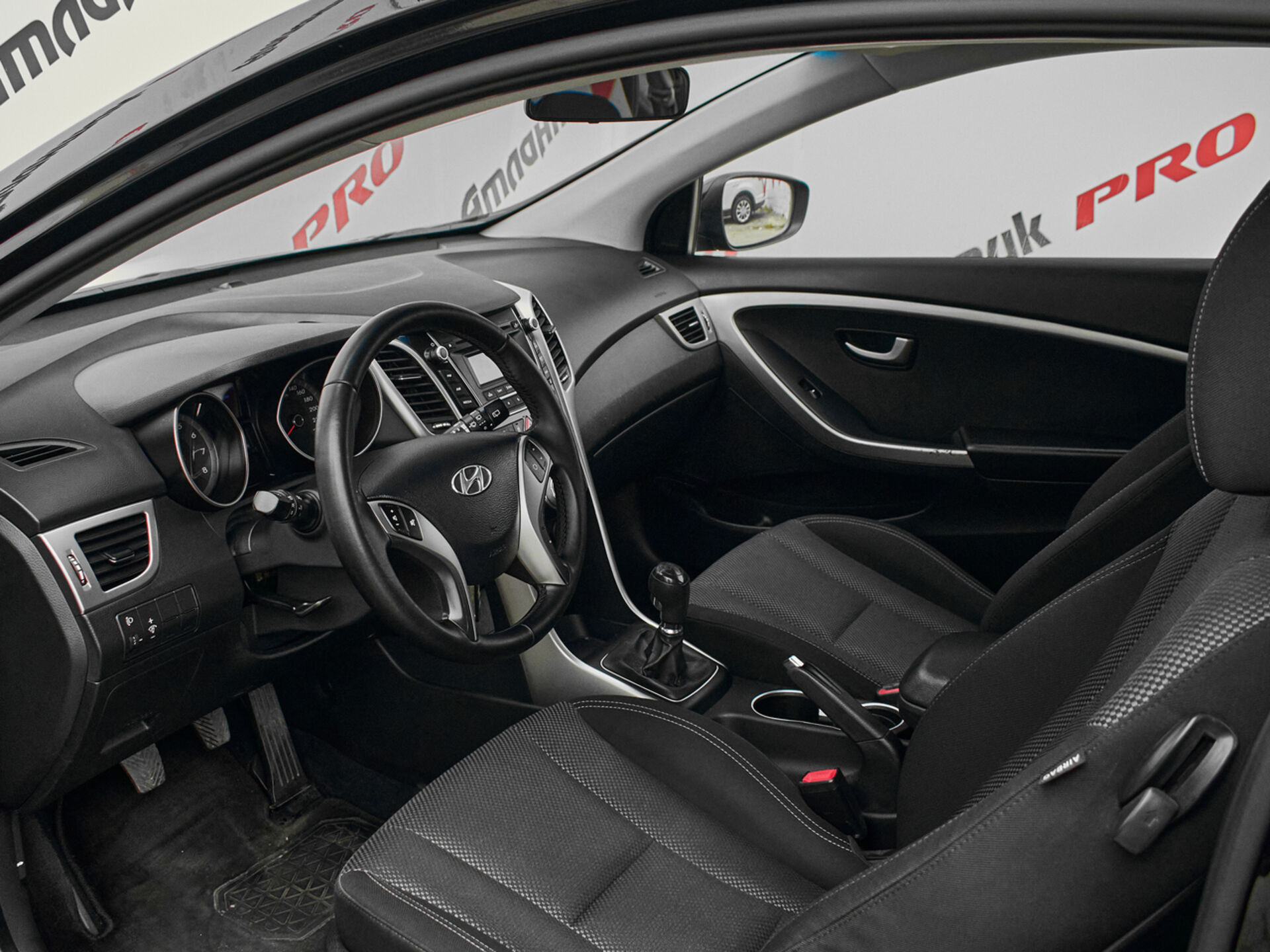 Купить Hyundai i30 1.4 MT (100 л.с.), 2013 в Екатеренбурге