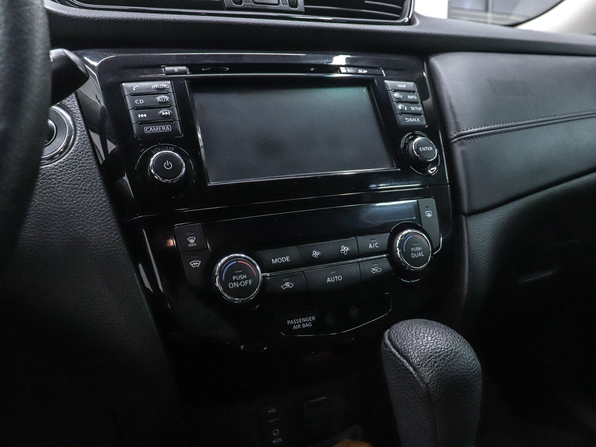 Nissan X-Trail 2019 14