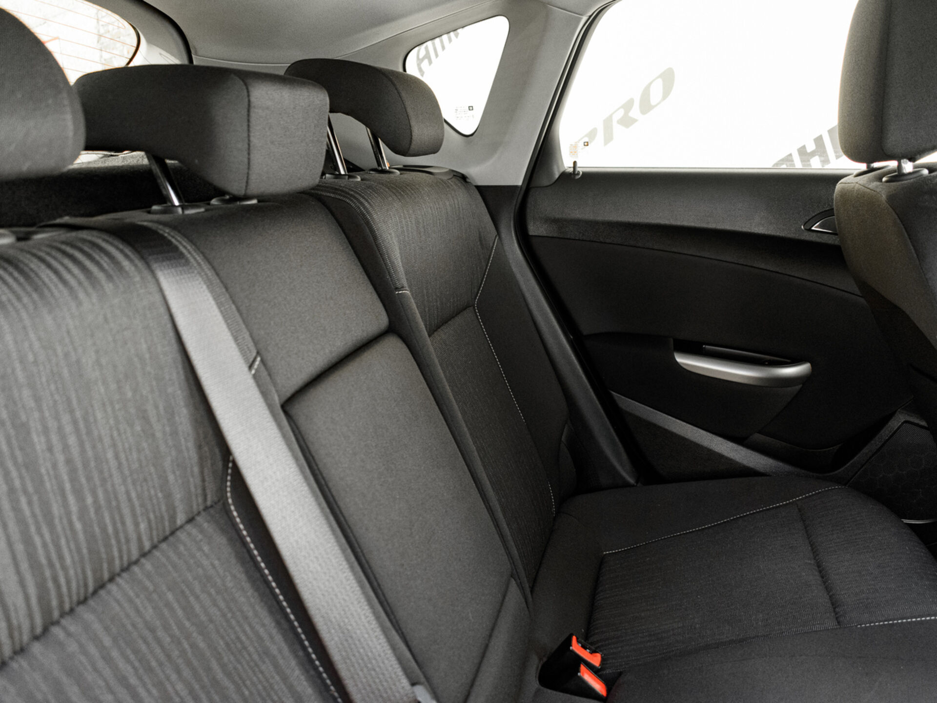 Купить Opel Astra 1.6 AT (115 л.с.), 2010 в Екатеренбурге