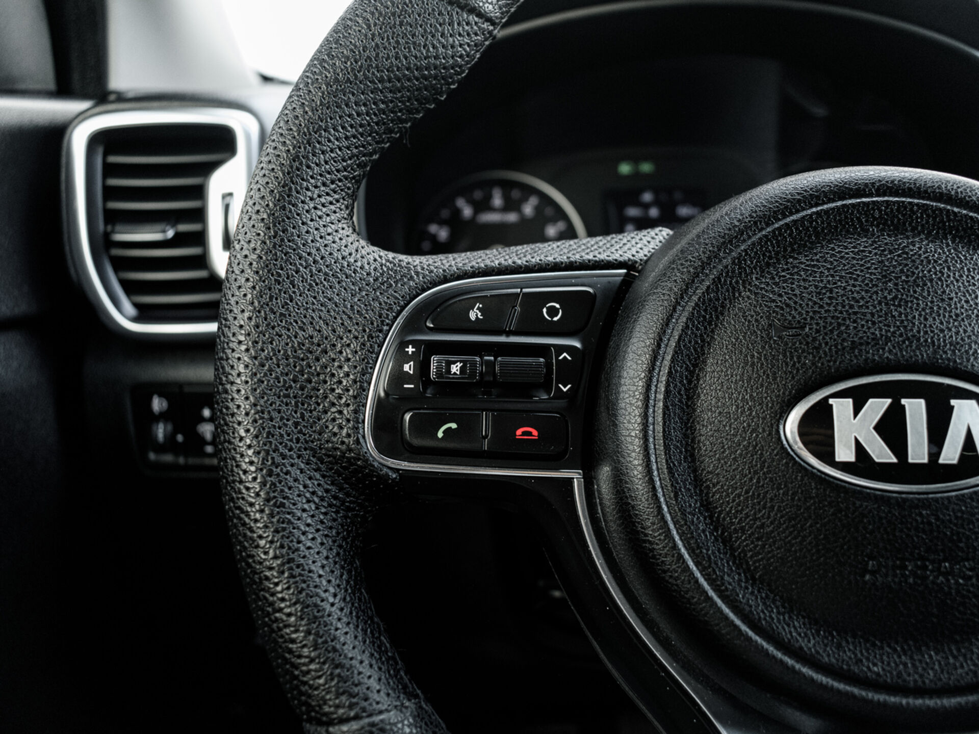Купить Kia Sportage 2.0 MT (150 л.с.), 2017 в Екатеренбурге