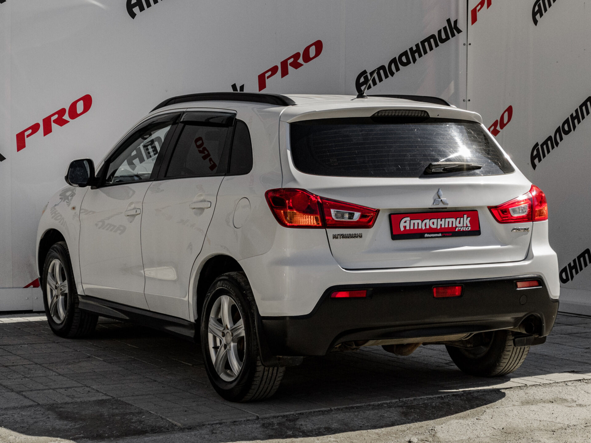 Купить Mitsubishi ASX 1.6 MT (117 л.с.), 2011 в Екатеренбурге