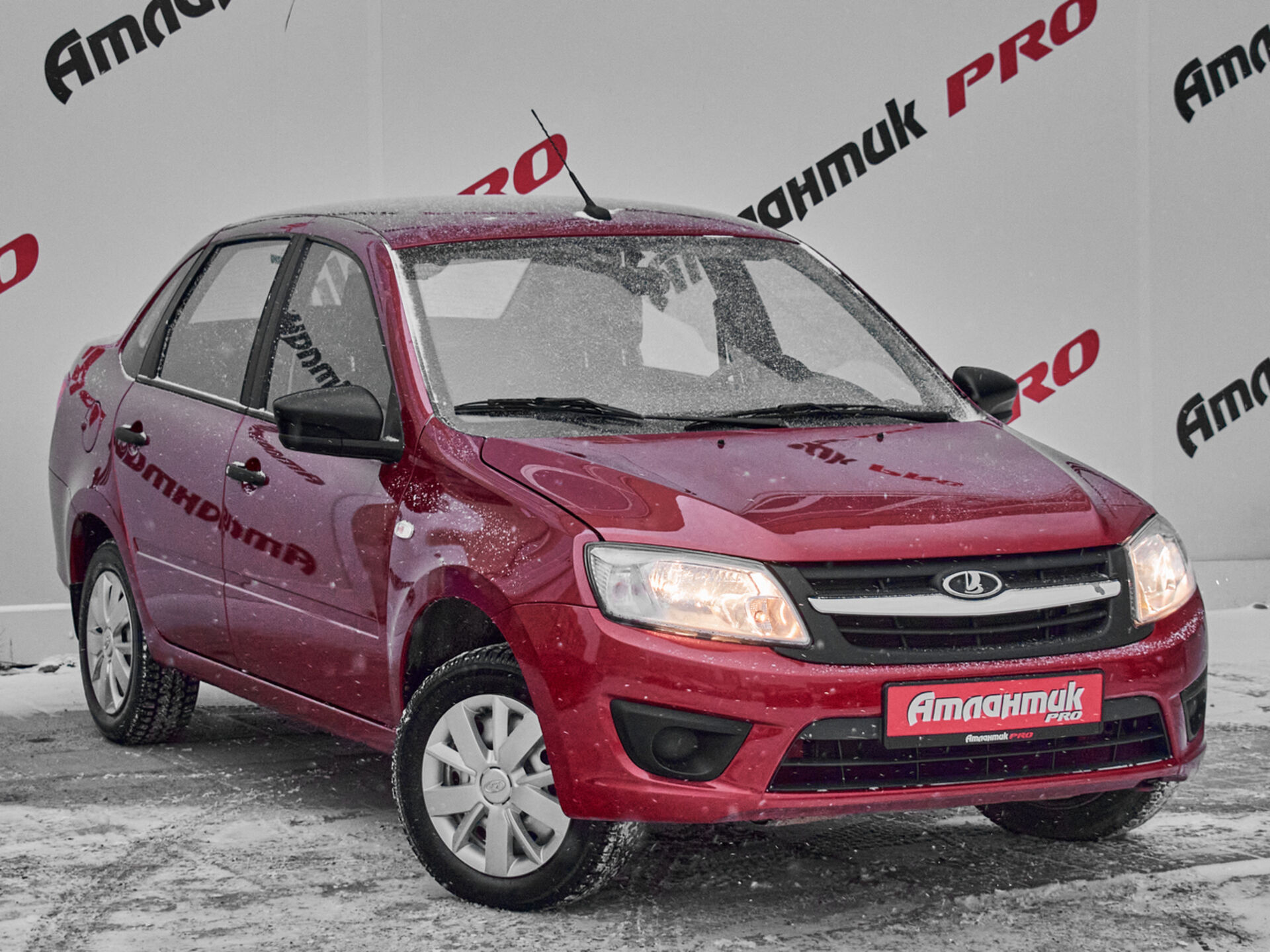 Купить Lada (ВАЗ) Granta 1.6 MT (87 л.с.), 2018 в Екатеренбурге