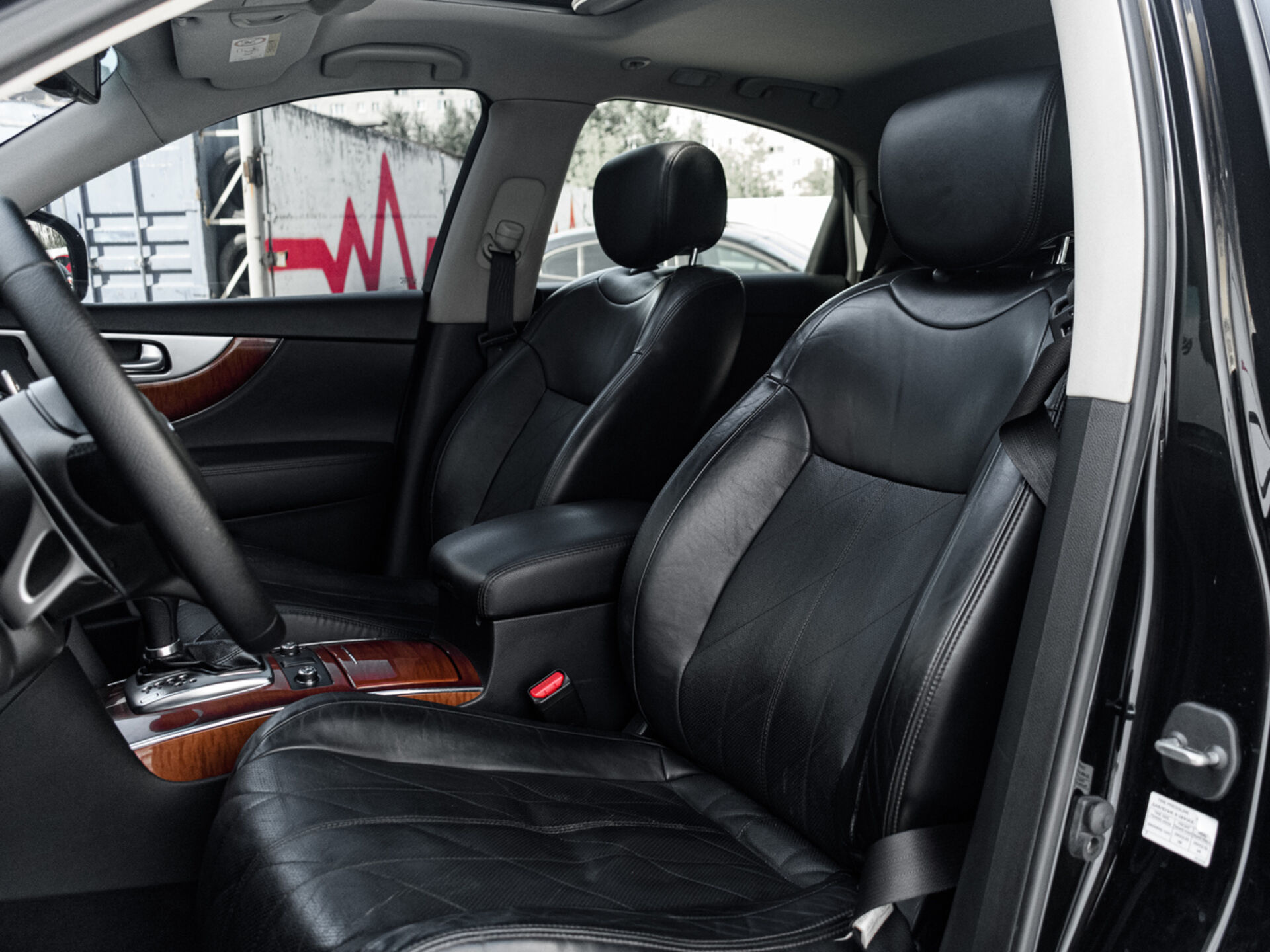 Купить Infiniti QX70 3.0d AT (238 л.с.) 4WD, 2014 в Екатеренбурге