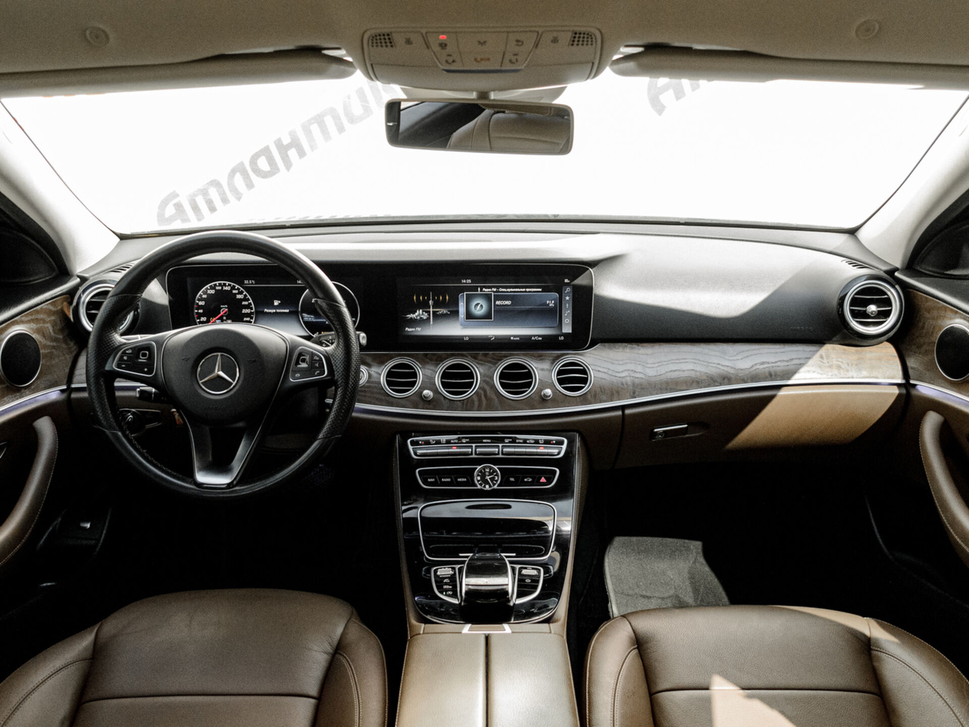 Купить Mercedes-Benz E-Класс 200 2.0 AT (184 л.с.), 2016 в Екатеренбурге