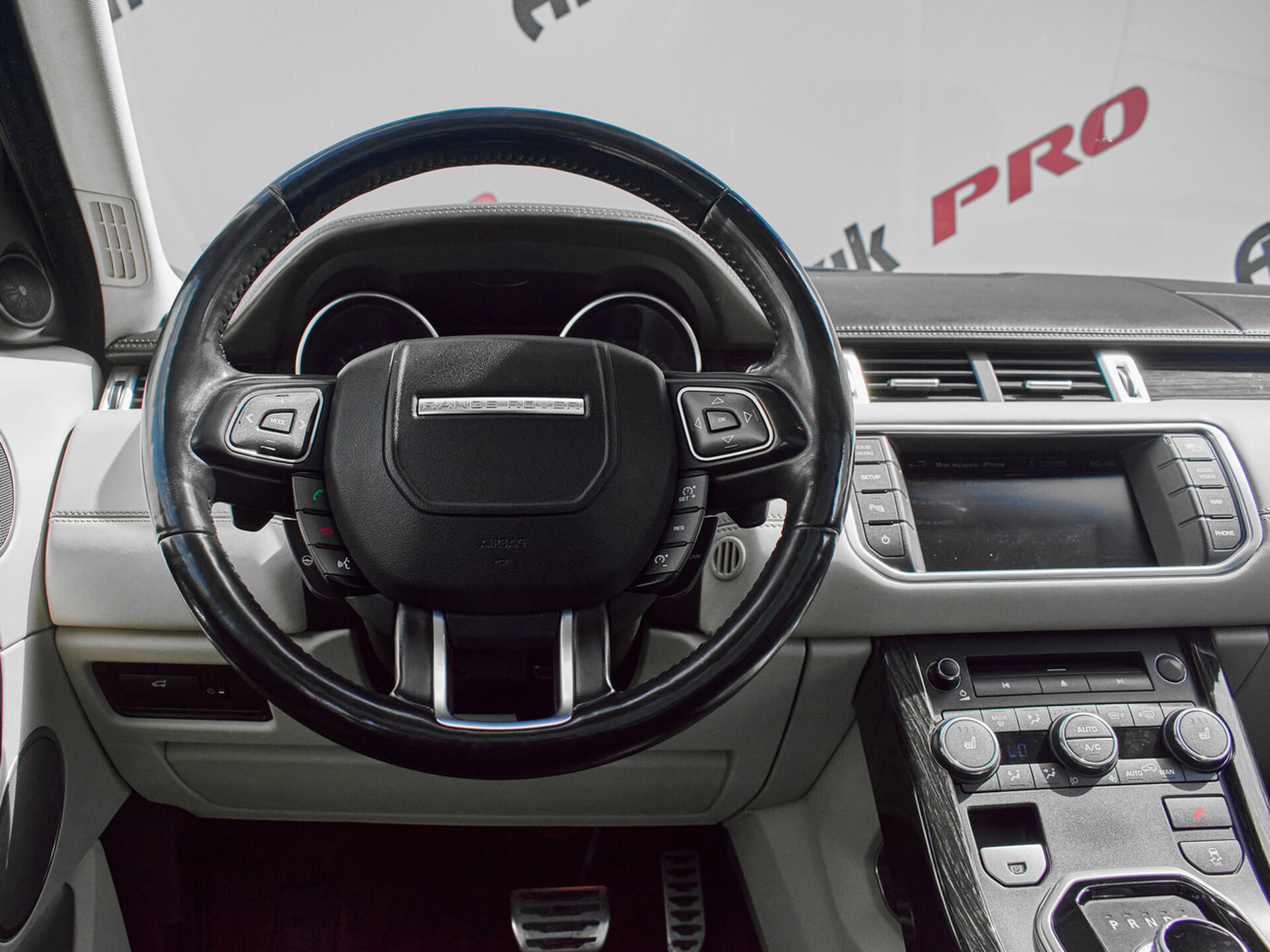 Купить Land Rover Range Rover Evoque 6-speed 2.0 AT (240 л.с.) 4WD, 2013 в Екатеренбурге
