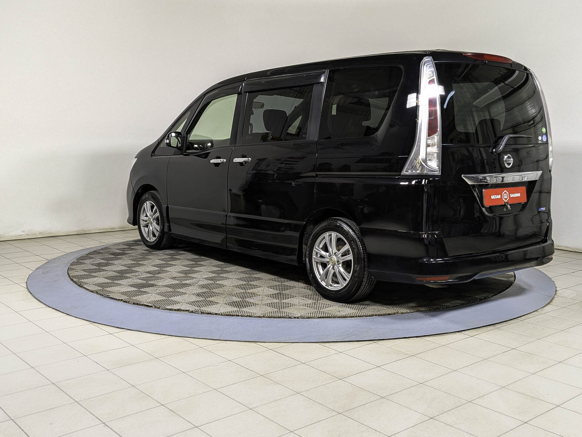 Nissan Serena Nissan Serena