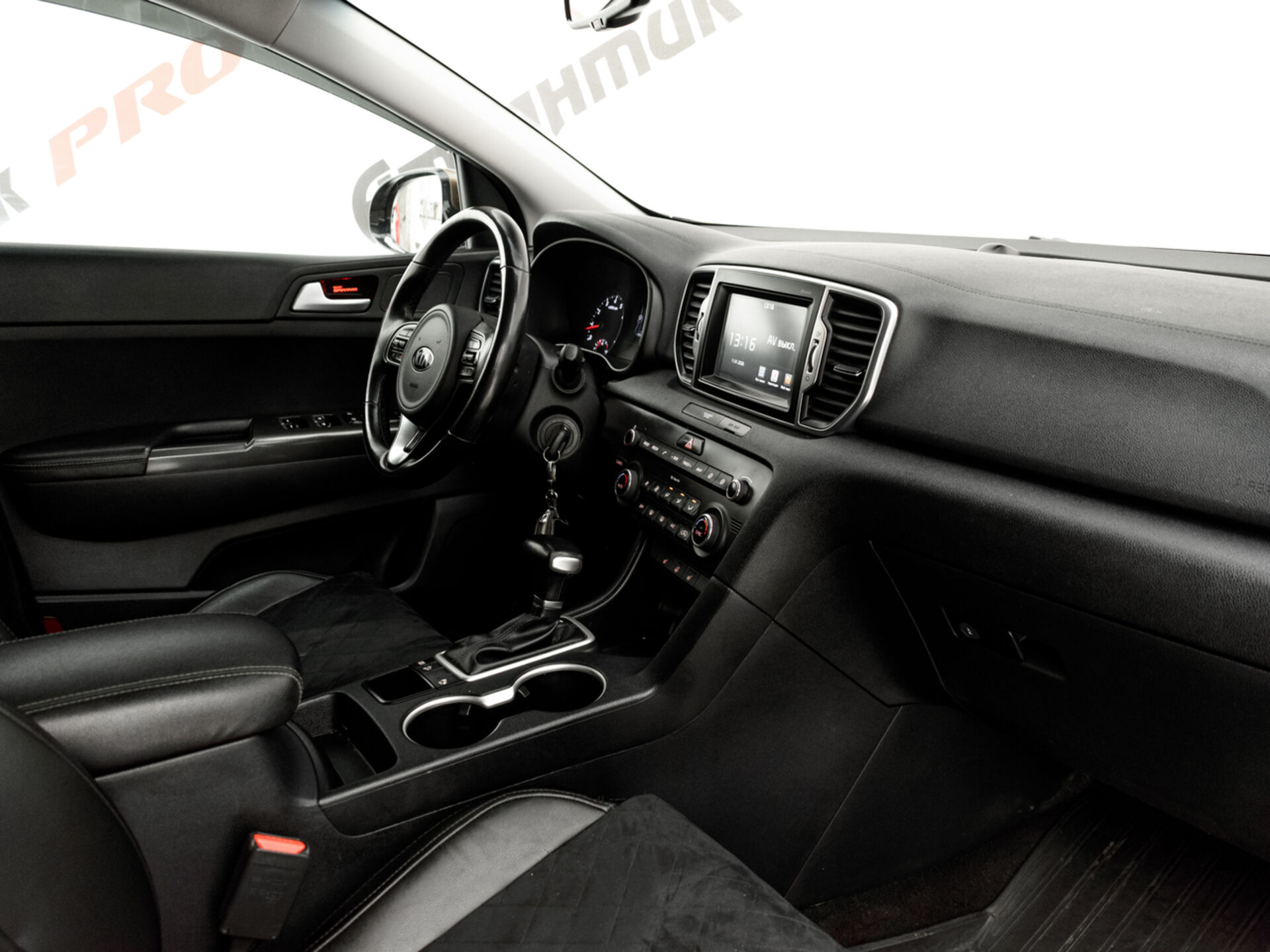 Купить Kia Sportage 2.0 AT (150 л.с.), 2017 в Екатеренбурге