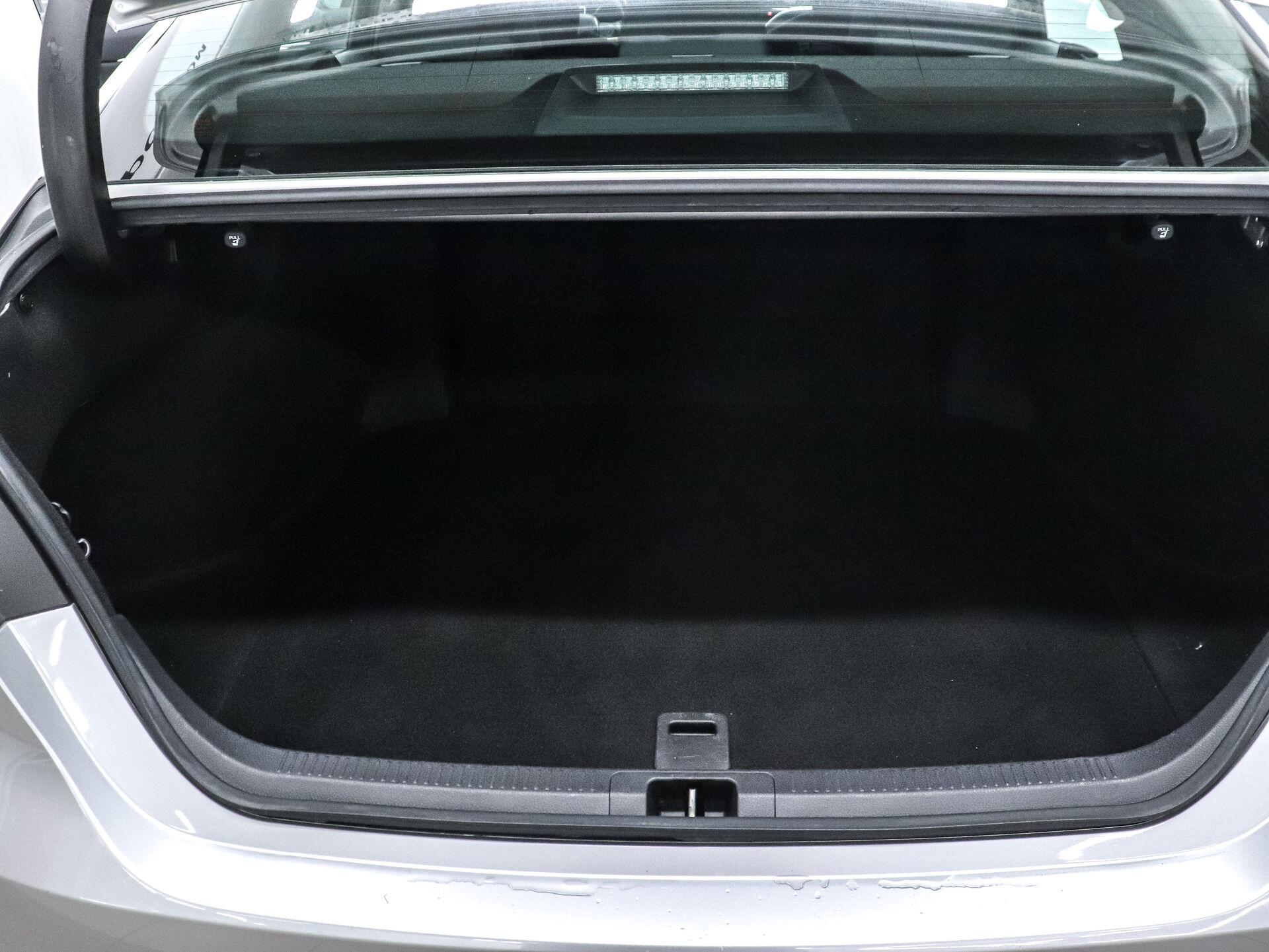 Toyota Camry 2019 26