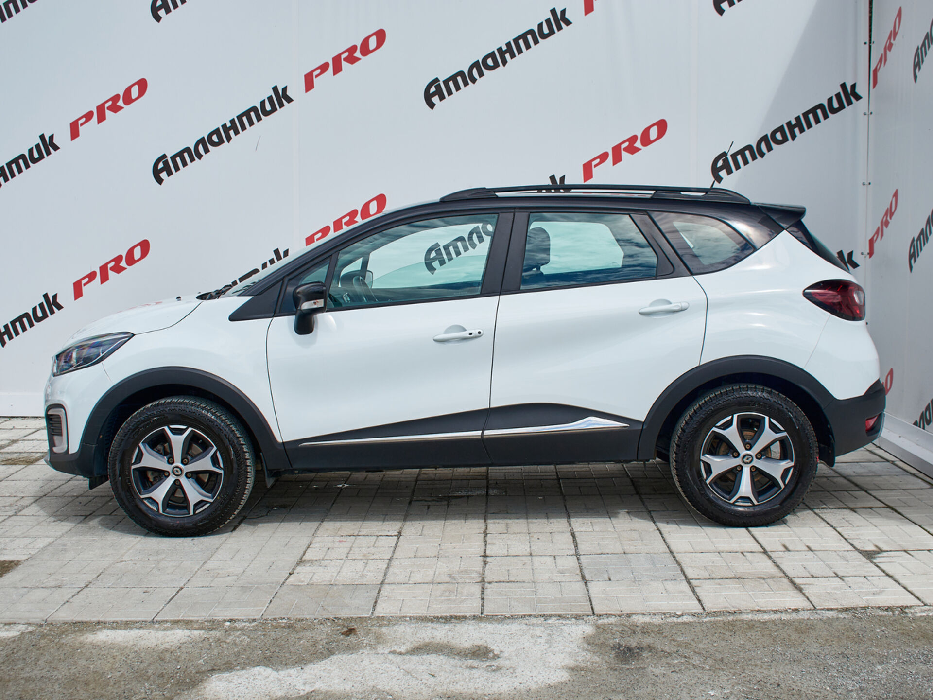 Купить Renault Kaptur 2.0 AT (143 л.с.) 4WD, 2018 в Екатеренбурге