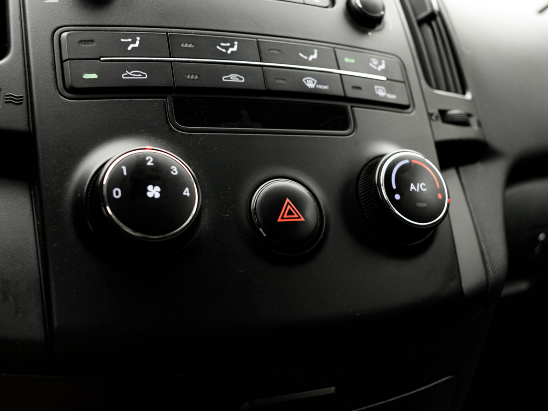 Купить Hyundai i30 1.6 AT (122 л.с.), 2010 в Екатеренбурге