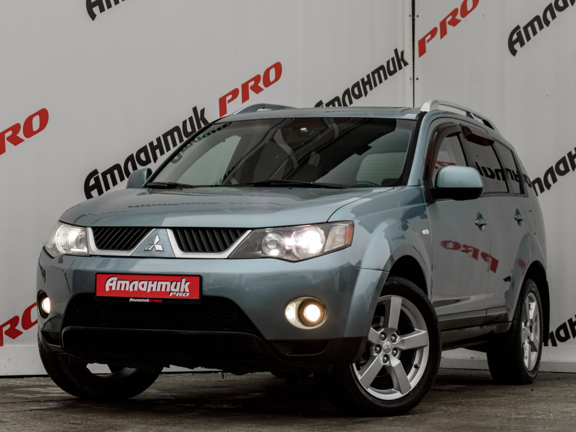 Купить Mitsubishi Outlander 3.0 AT (220 л.с.) 4WD, 2008 в Екатеренбурге