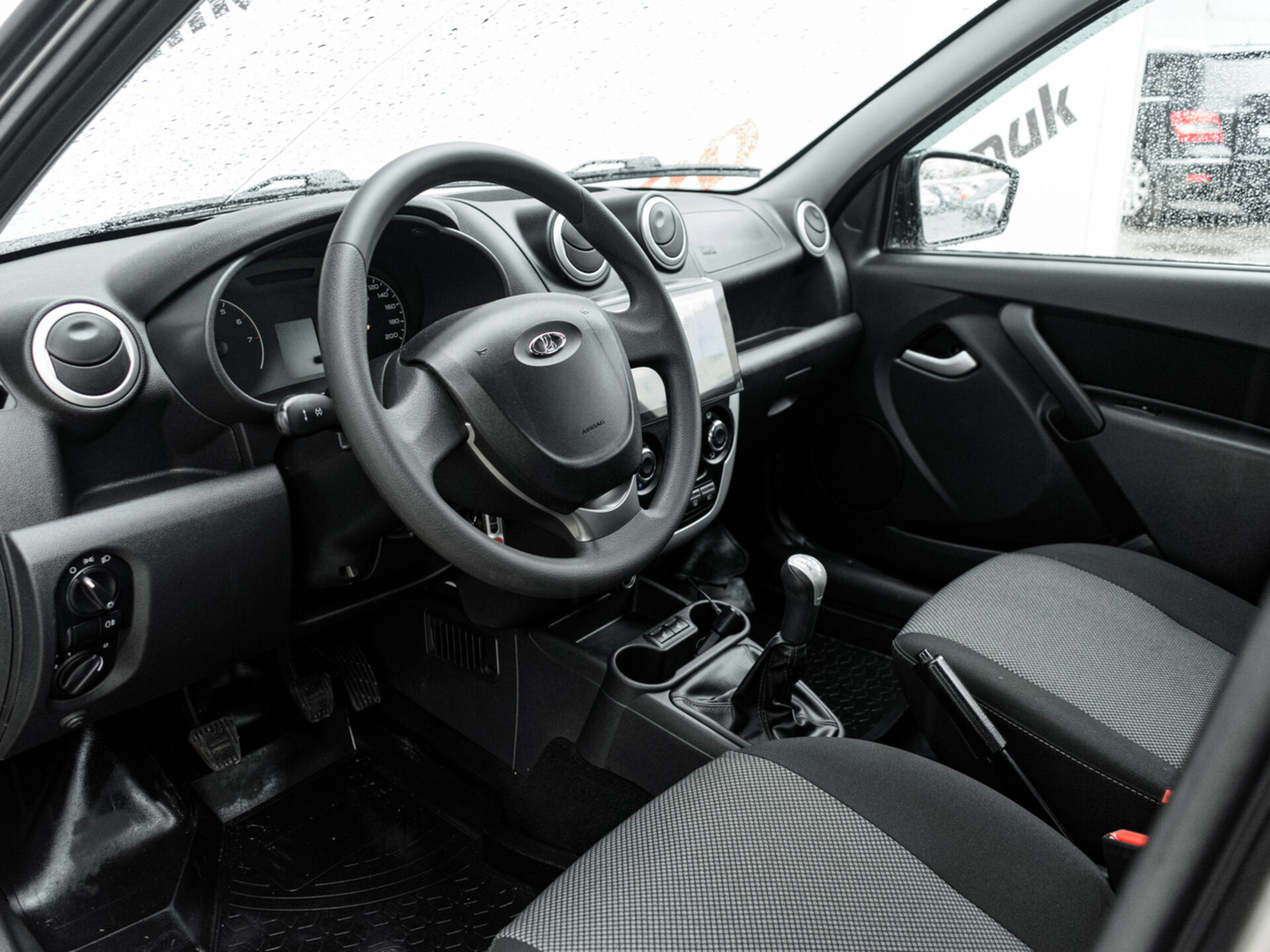Купить Lada (ВАЗ) Granta 1.6 MT (106 л.с.), 2018 в Екатеренбурге