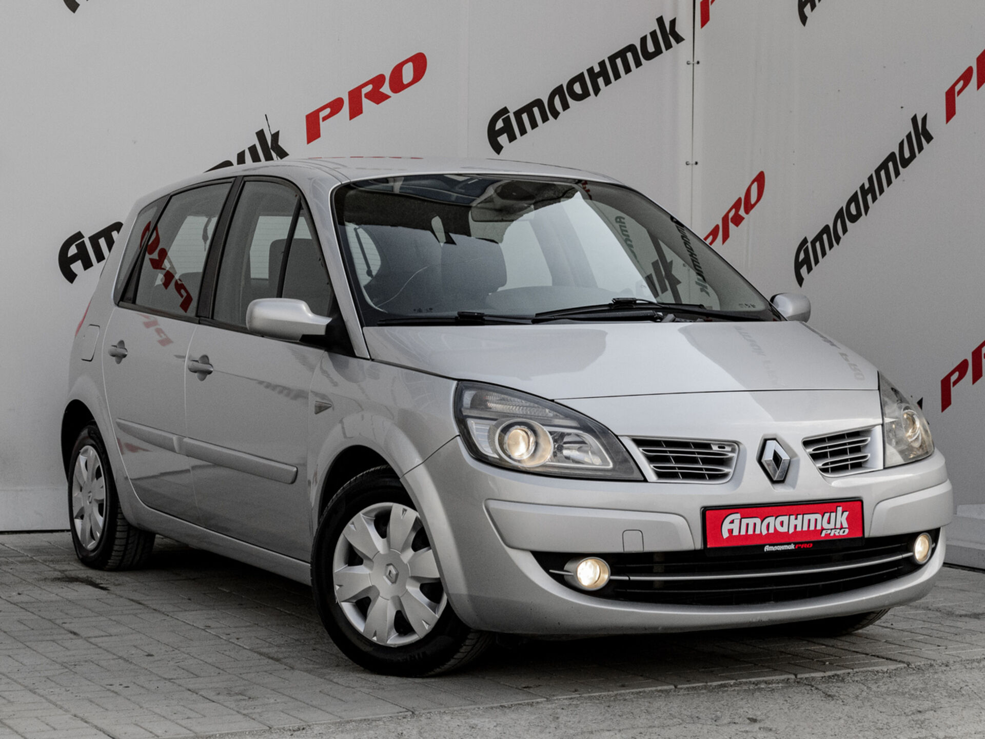 Купить Renault Scenic 1.5d MT (105 л.с.), 2008 в Екатеренбурге