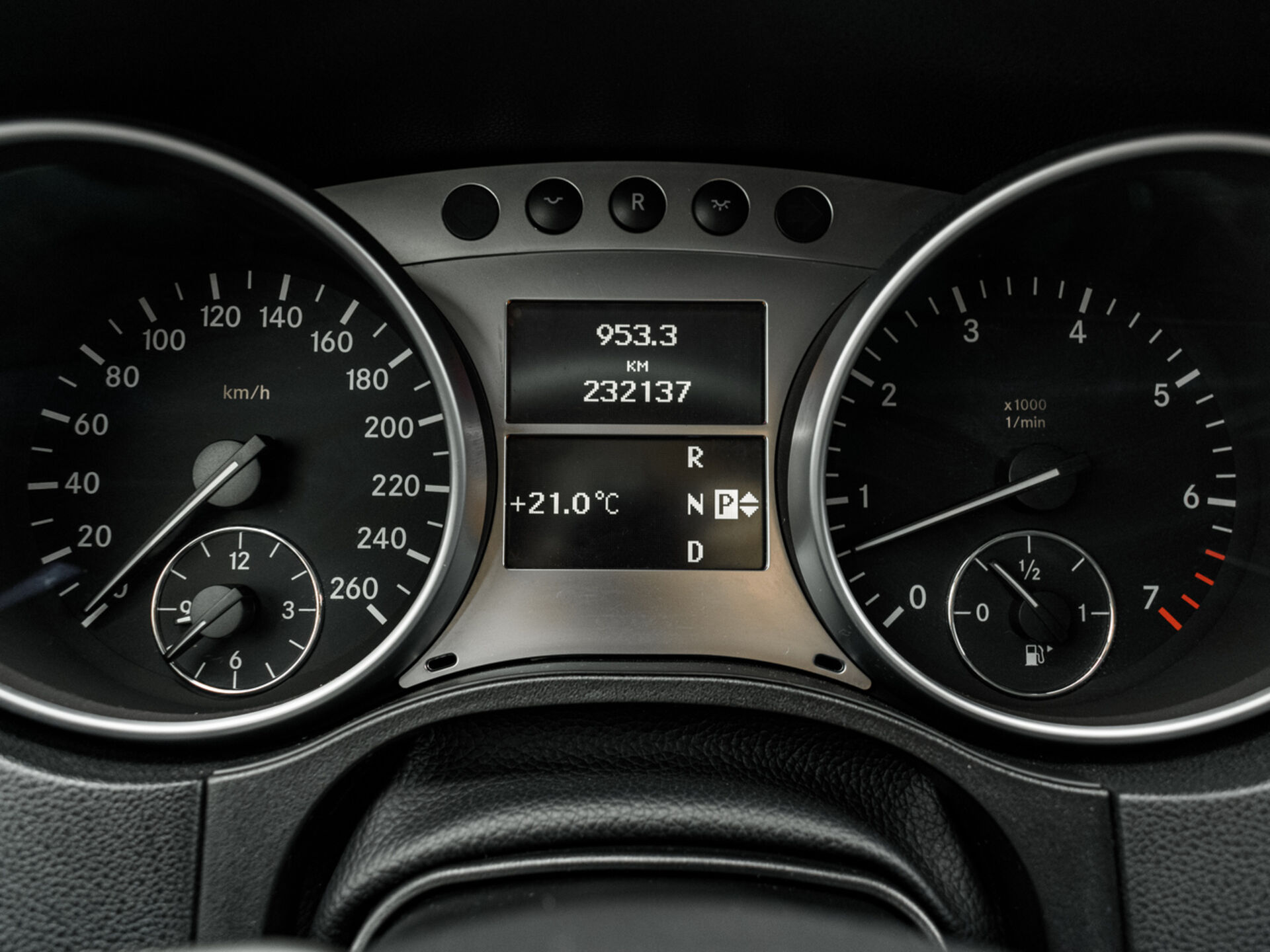 Купить Mercedes-Benz M-Класс 350 3.5 AT (272 л.с.) 4WD, 2008 в Екатеренбурге