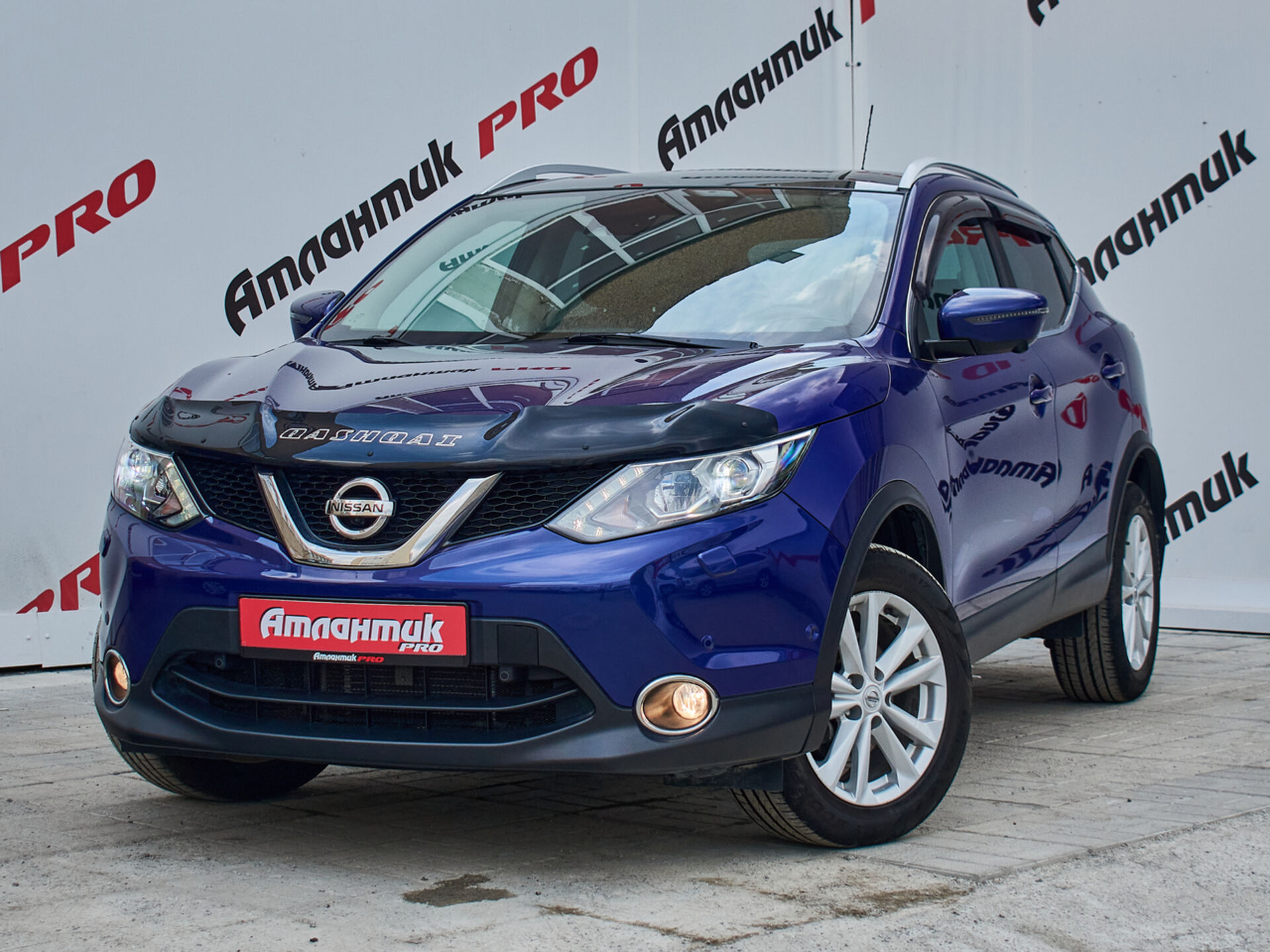 Купить Nissan Qashqai 2.0 CVT (144 л.с.) 4WD, 2016 в Екатеренбурге