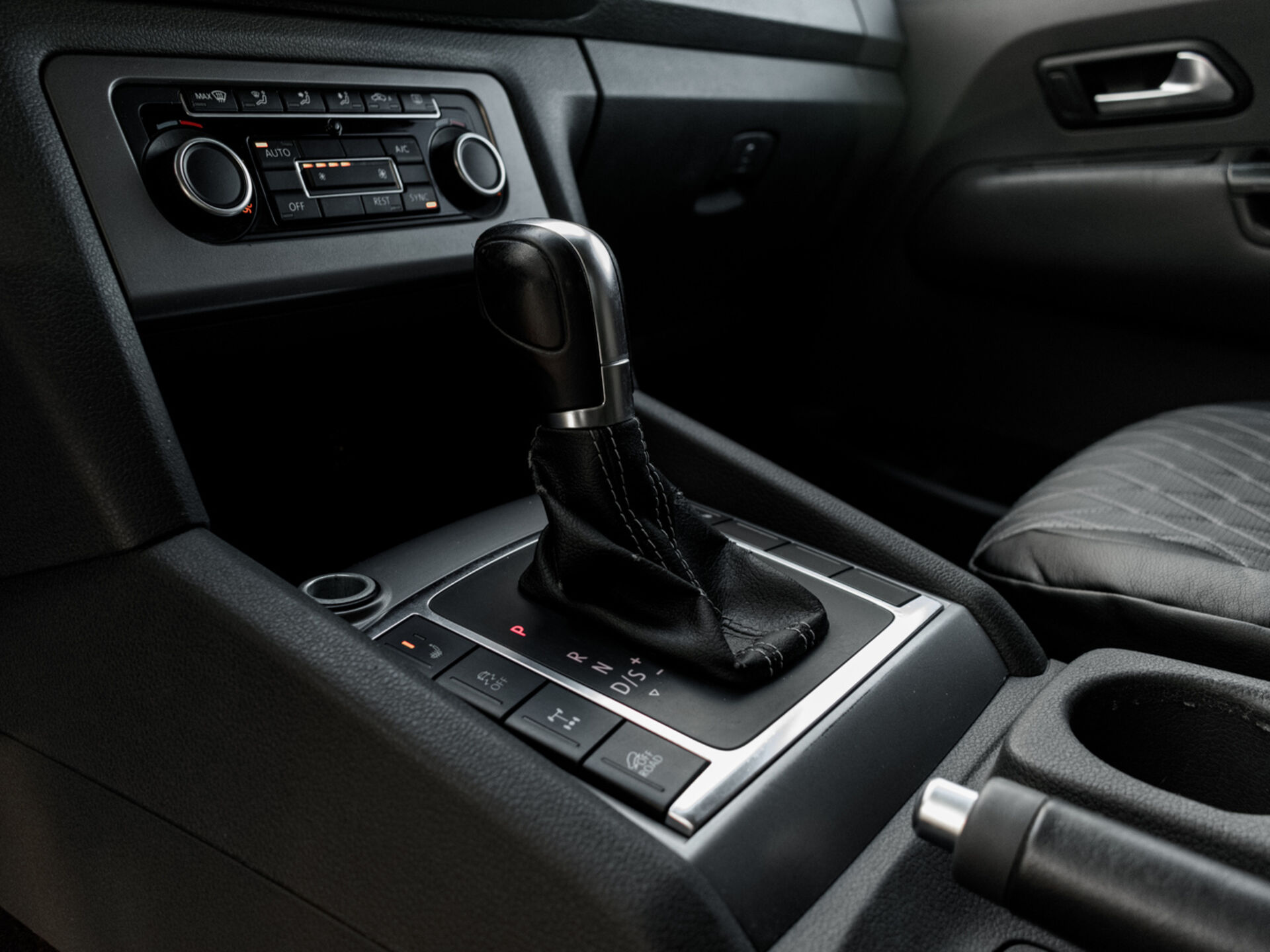 Купить Volkswagen Amarok full-time 2.0d AT (180 л.с.) 4WD, 2013 в Екатеренбурге