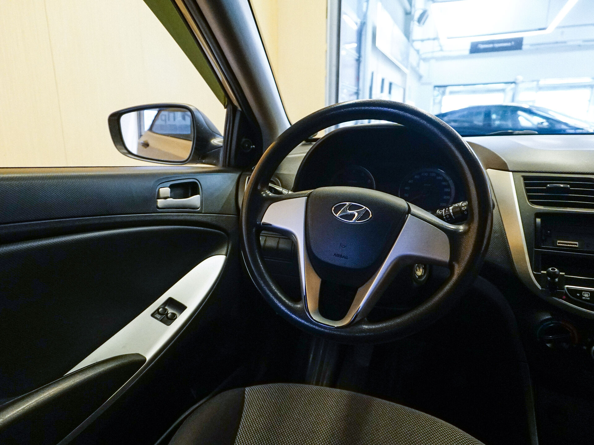 Hyundai Solaris 2012 14