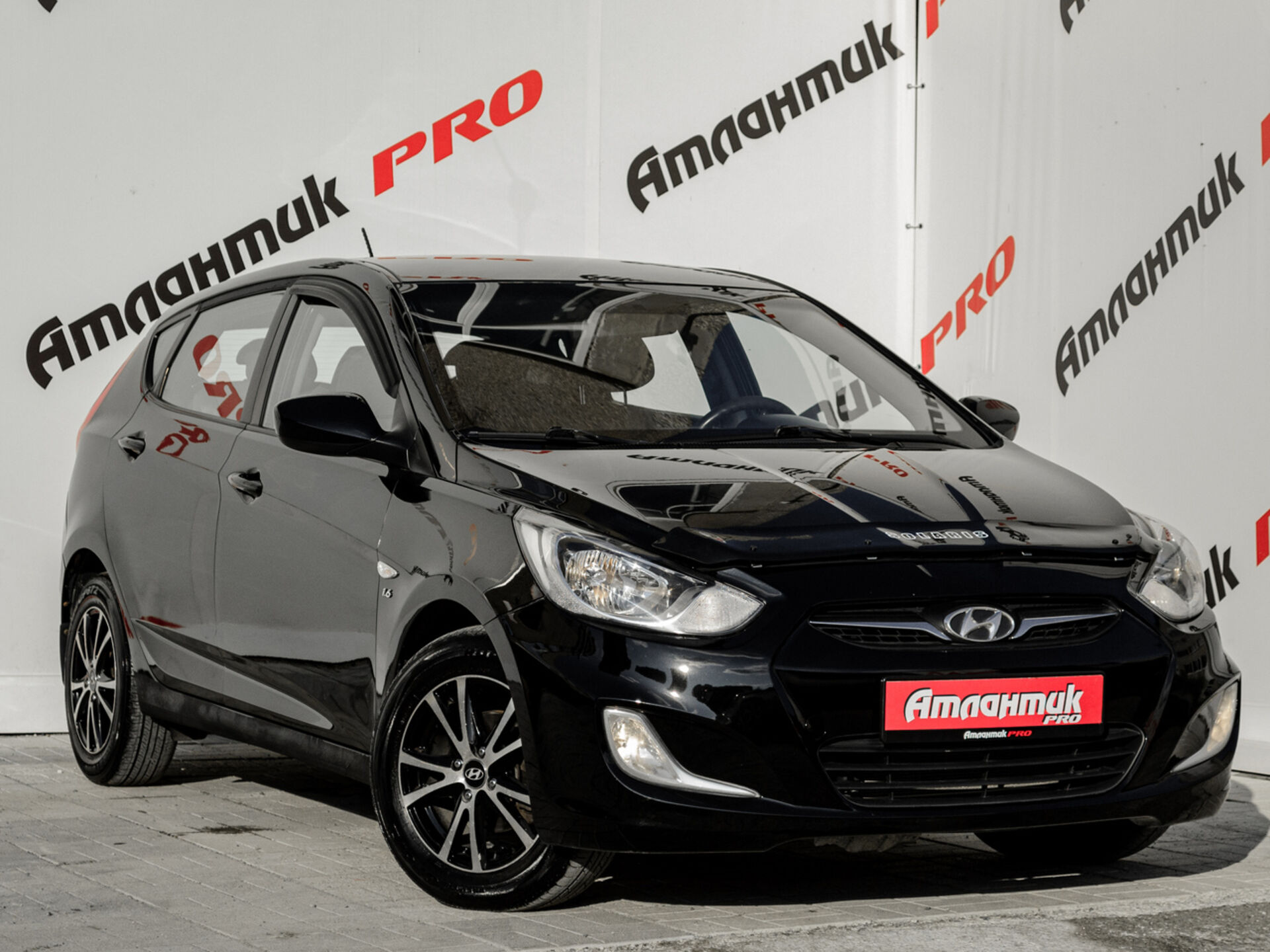 Купить Hyundai Solaris 1.6 MT (123 л.с.), 2013 в Екатеренбурге