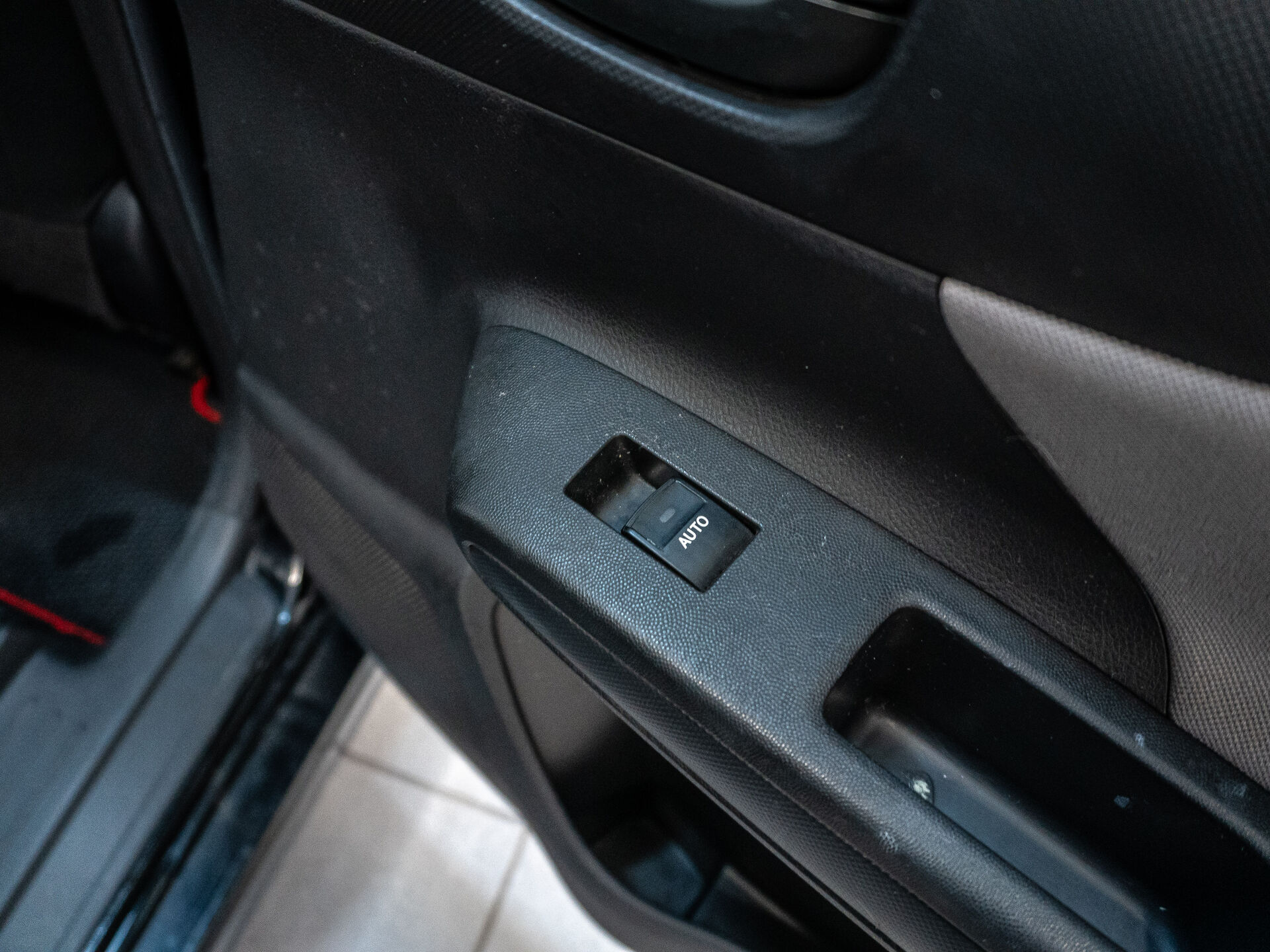 Toyota Wish 2012 17
